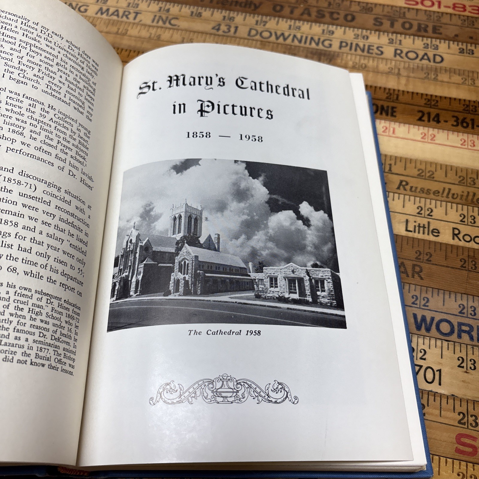 St. Mary’s Cathedral of Memphis HB w/out dj-1958-John H. Davis-264 pages