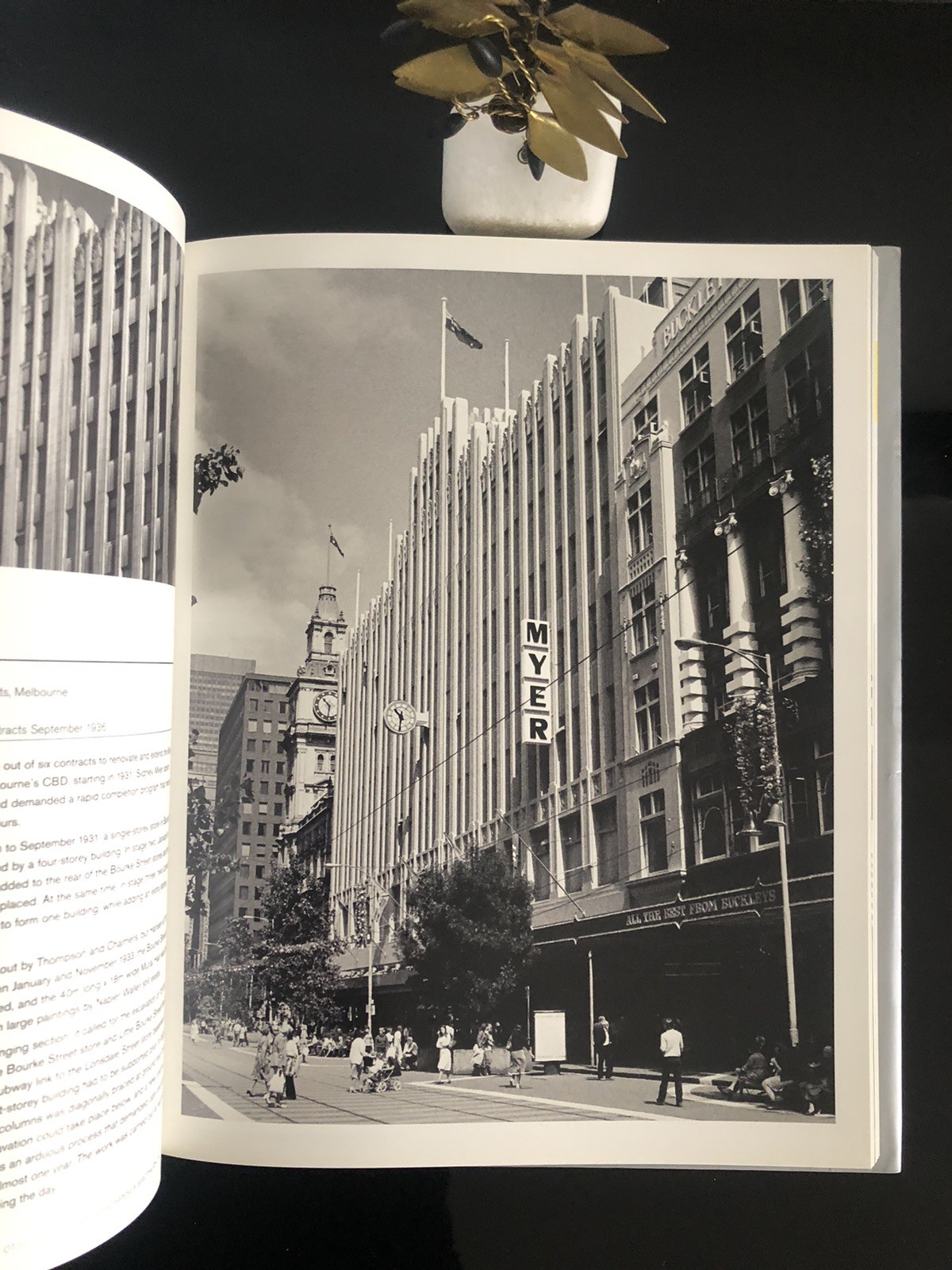 Architecture Hansen Yuncken 90+ 2007 First Edition HC DJ LN Company 🏗️