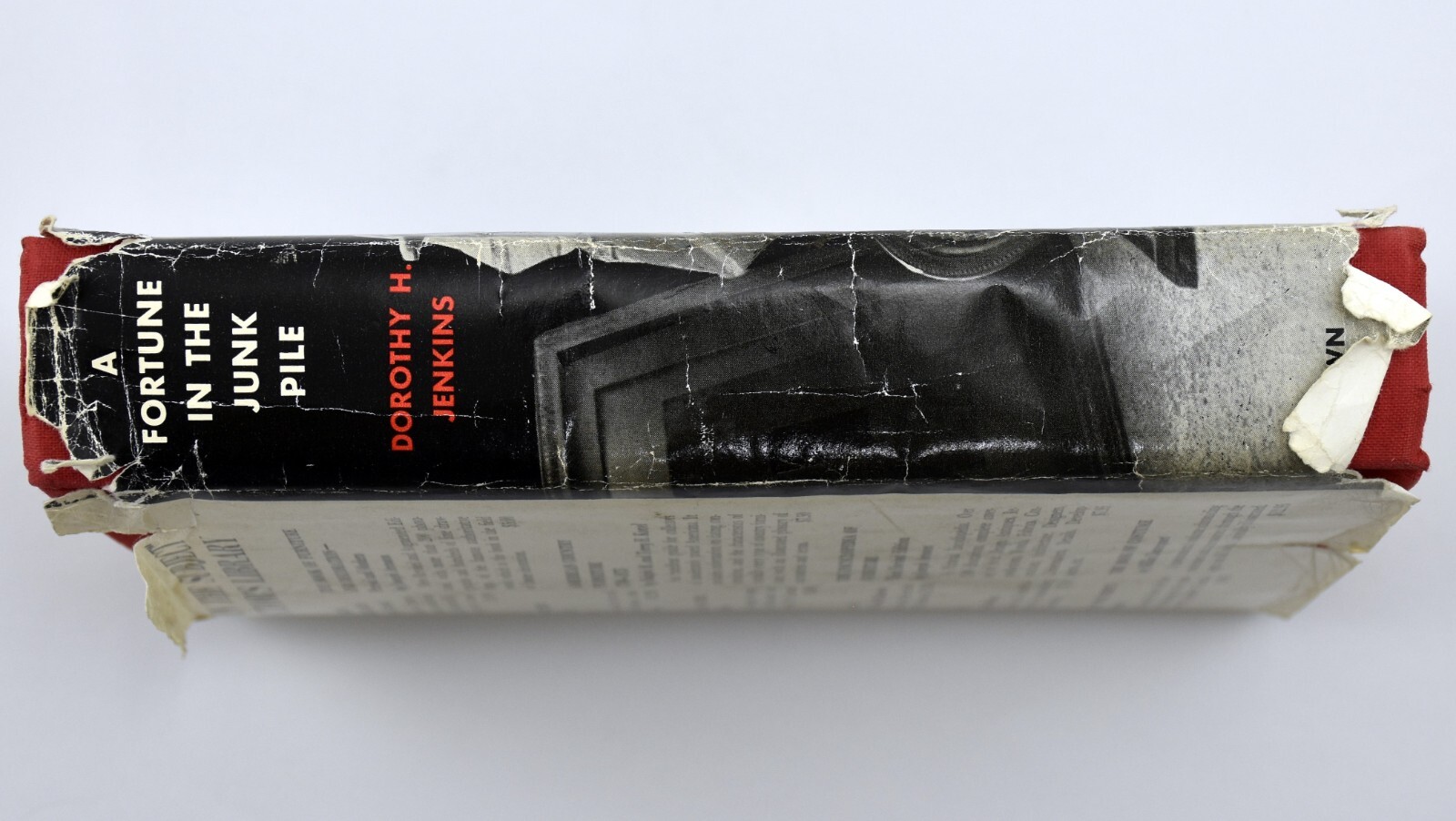 A FORTUNE IN THE JUNK PILE Jenkins 1968 HC/DJ 440-Pages Illustrated 1st Ed