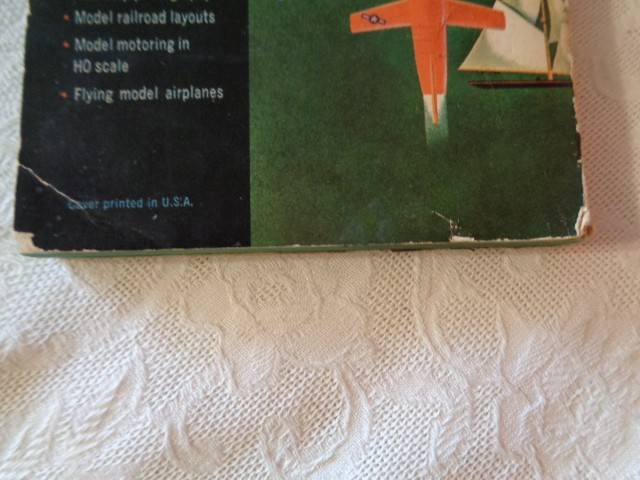 1961 Aurora Complete Book of Plastic Model Kits – Dell 1st Edition