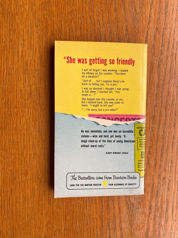 Steve Fisher Giveaway 1st US paperback ed Bantam # 1376 Near Fine