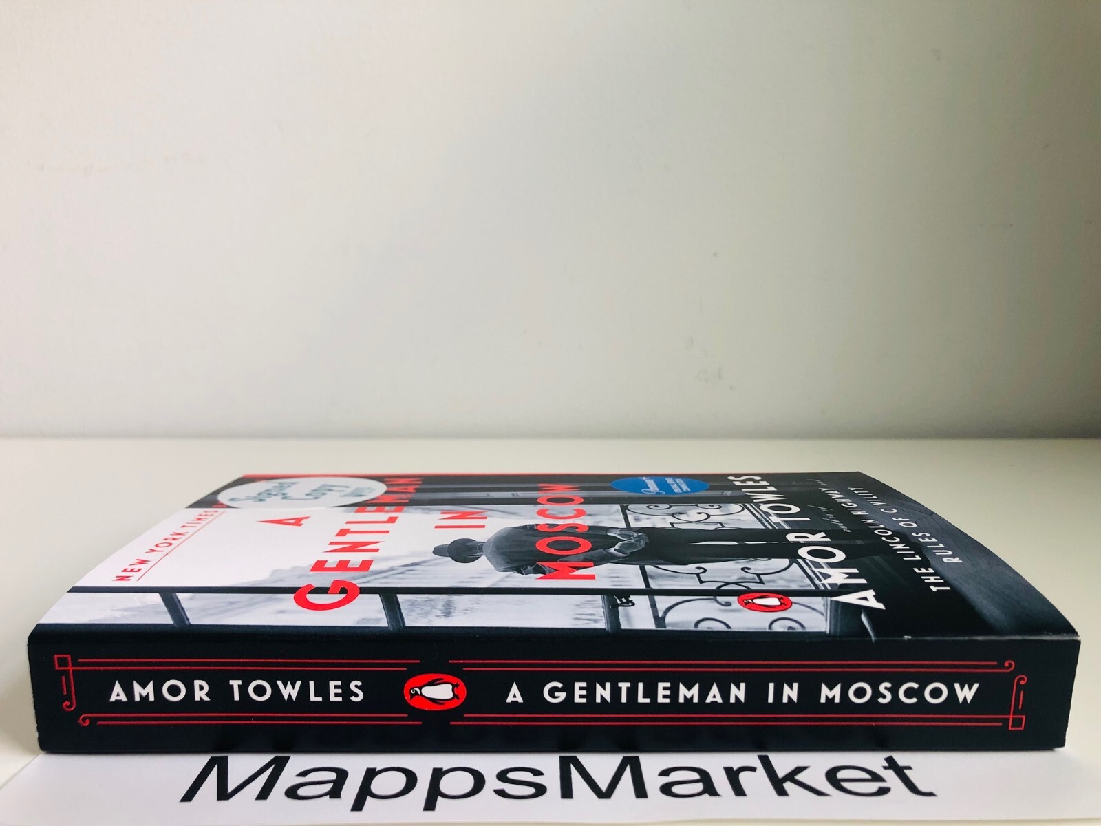 SIGNED A Gentleman in Moscow by Amor Towles (2019, Trade Paperback)