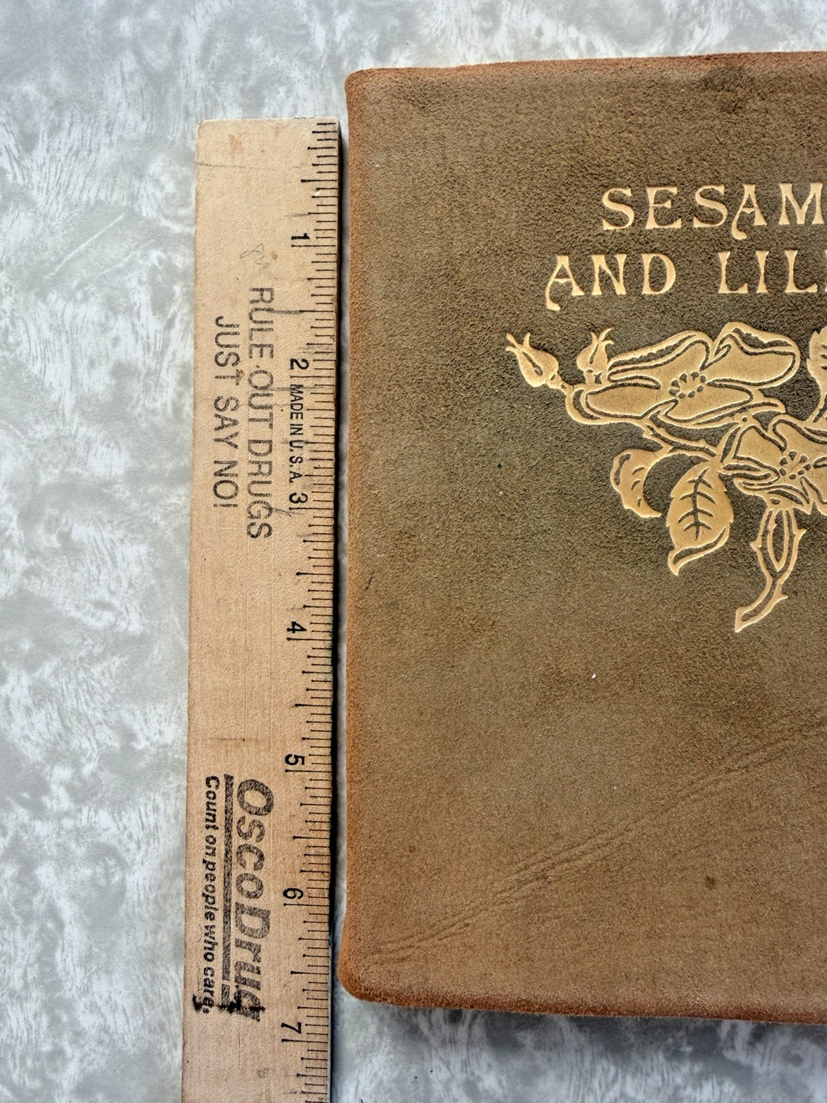 RARE Sesame and Lilies by John Ruskin Leatherbound Gilt Cover Dodge Publishing