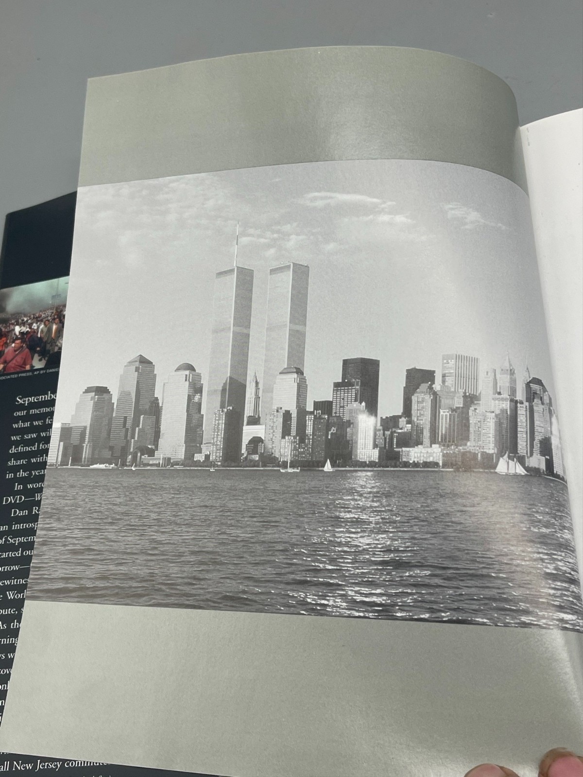 what we saw book events of September 11, 2001 hardback pictures words & DVD READ