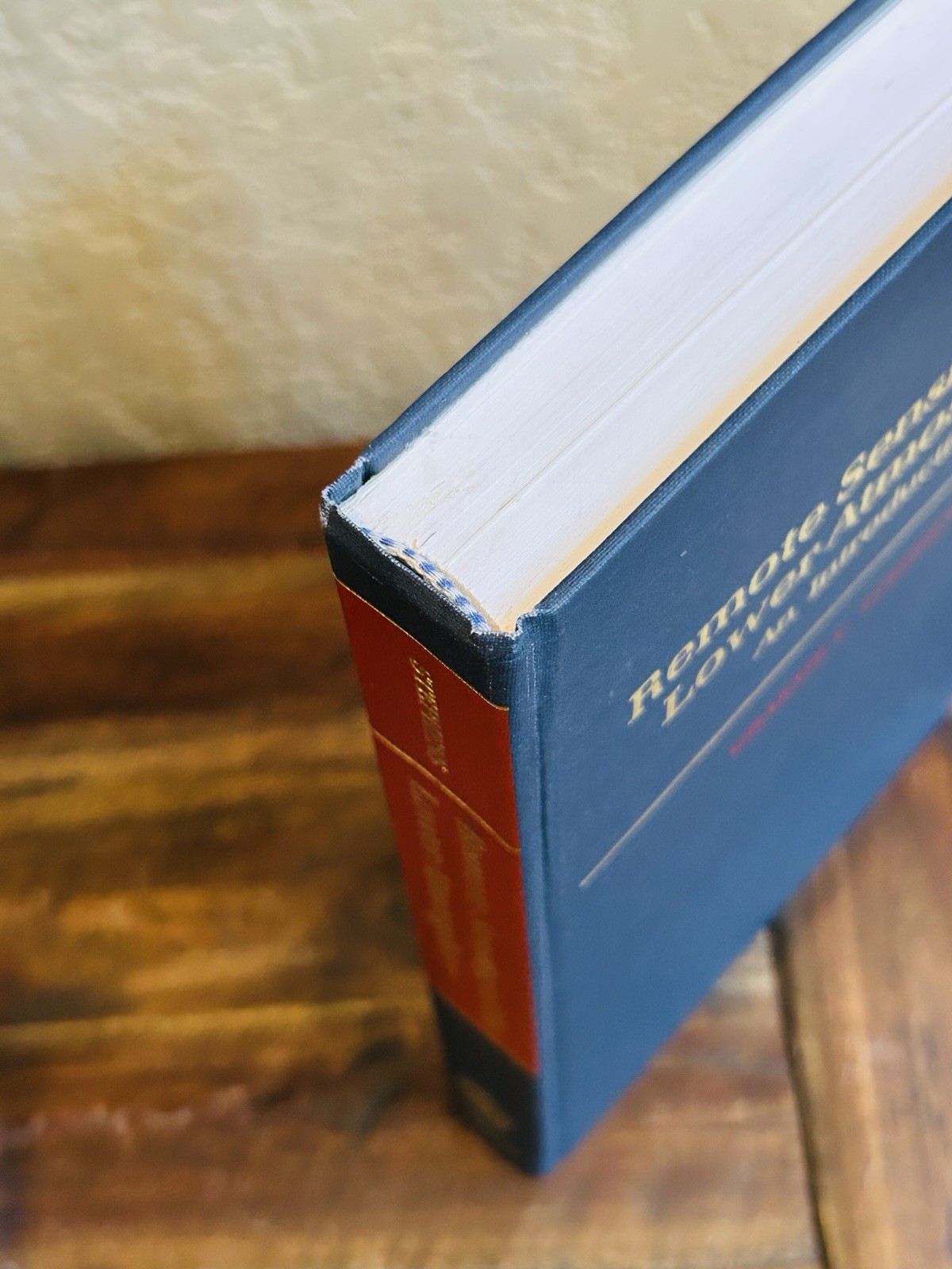 Remote Sensing of the Lower Atmosphere: An Introduction Graeme L. Stephens 1994
