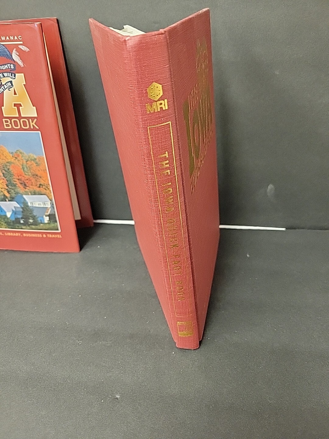 Rare “THE IOWA QUICK-FACT BOOK” Capper Press 1991 1st Edition HC w/ DJ