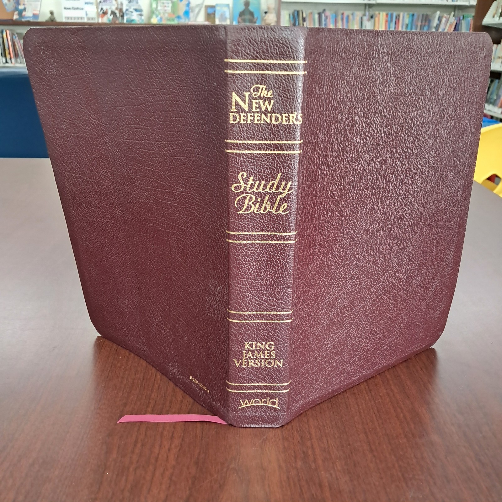 THE NEW DEFENDERS STUDY BIBLE WORLD 2006 HENRY MORRIS RED LTR LEATHER BOUND KJV
