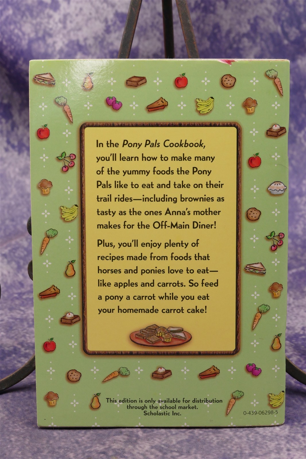 Pony Pals Cookbook, Scholastic Paperback 1999 58 pages