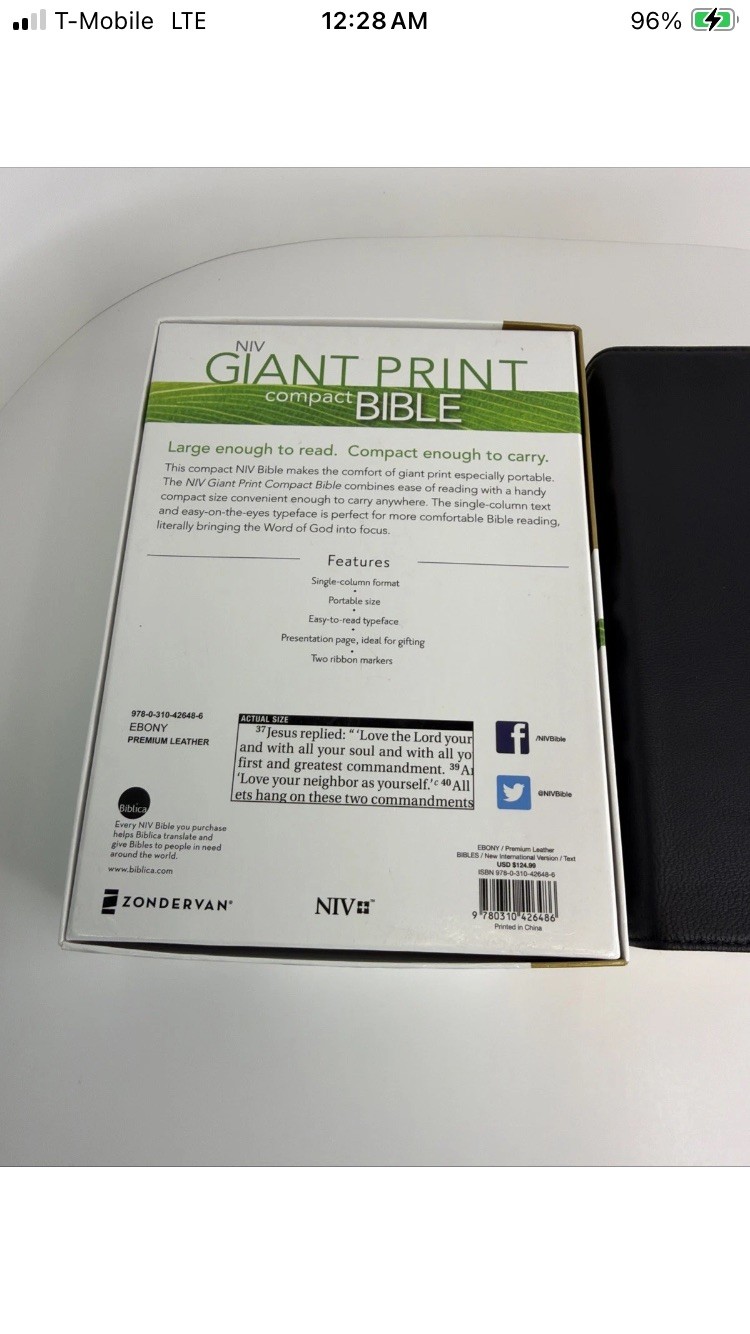 NIV, Giant Print Compact Bible, Giant Print, Premium Leather, Black – Excellent