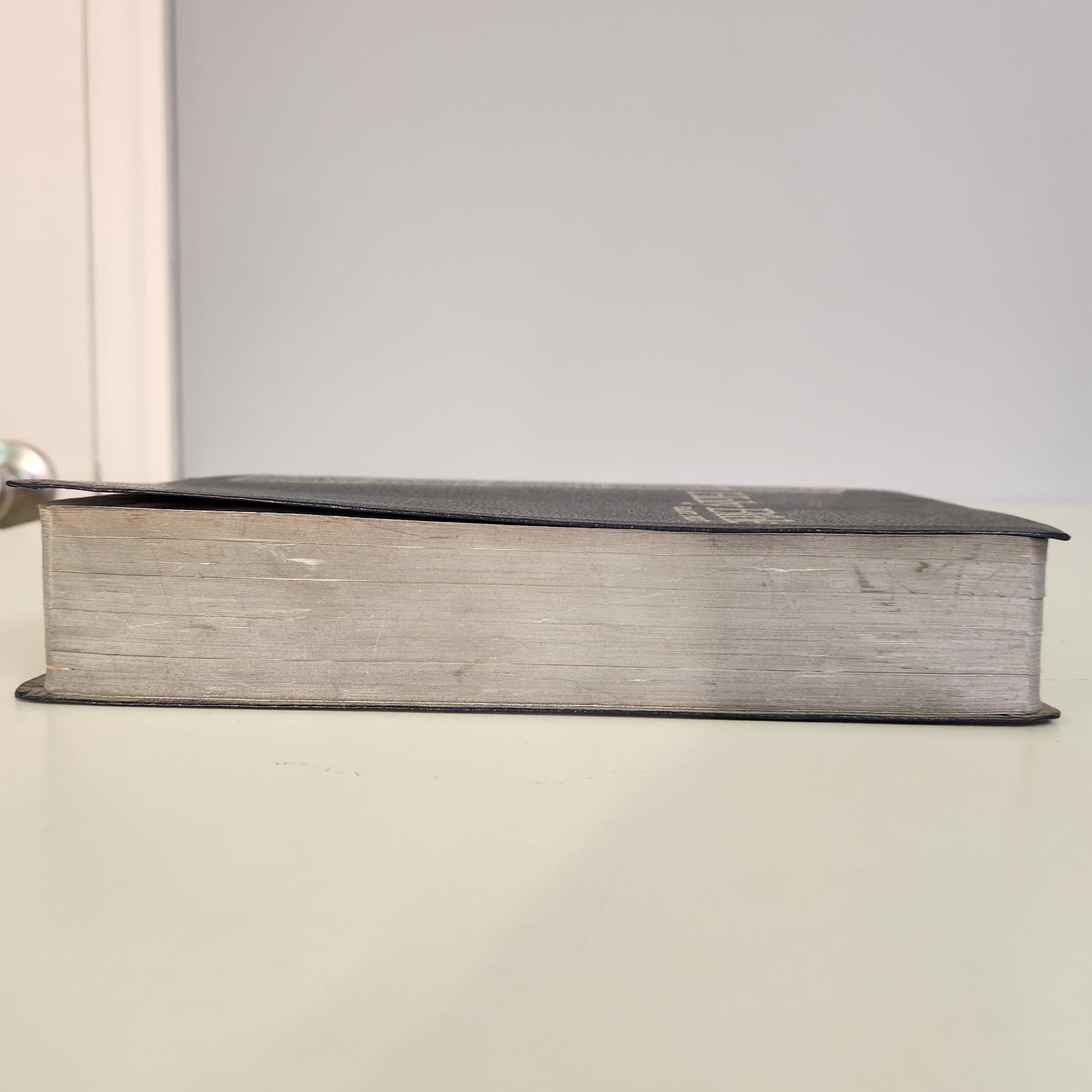 Holy Bible KJV Giant Print Red Letter Reference Concordance 1976 Regency