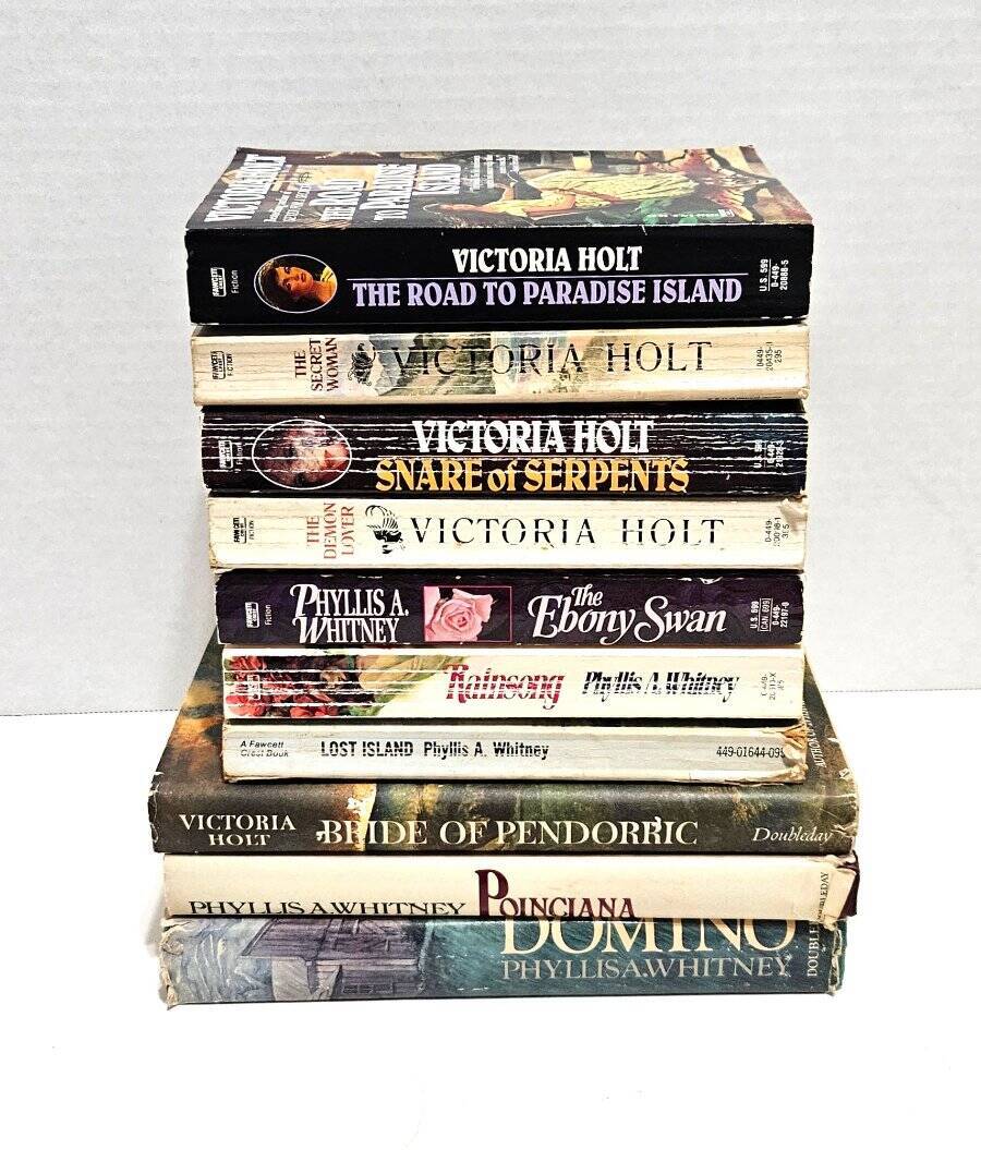 Lot of 10 Victoria Holt & Phyllis Whitney Romance & Suspense Demon Lover Domino