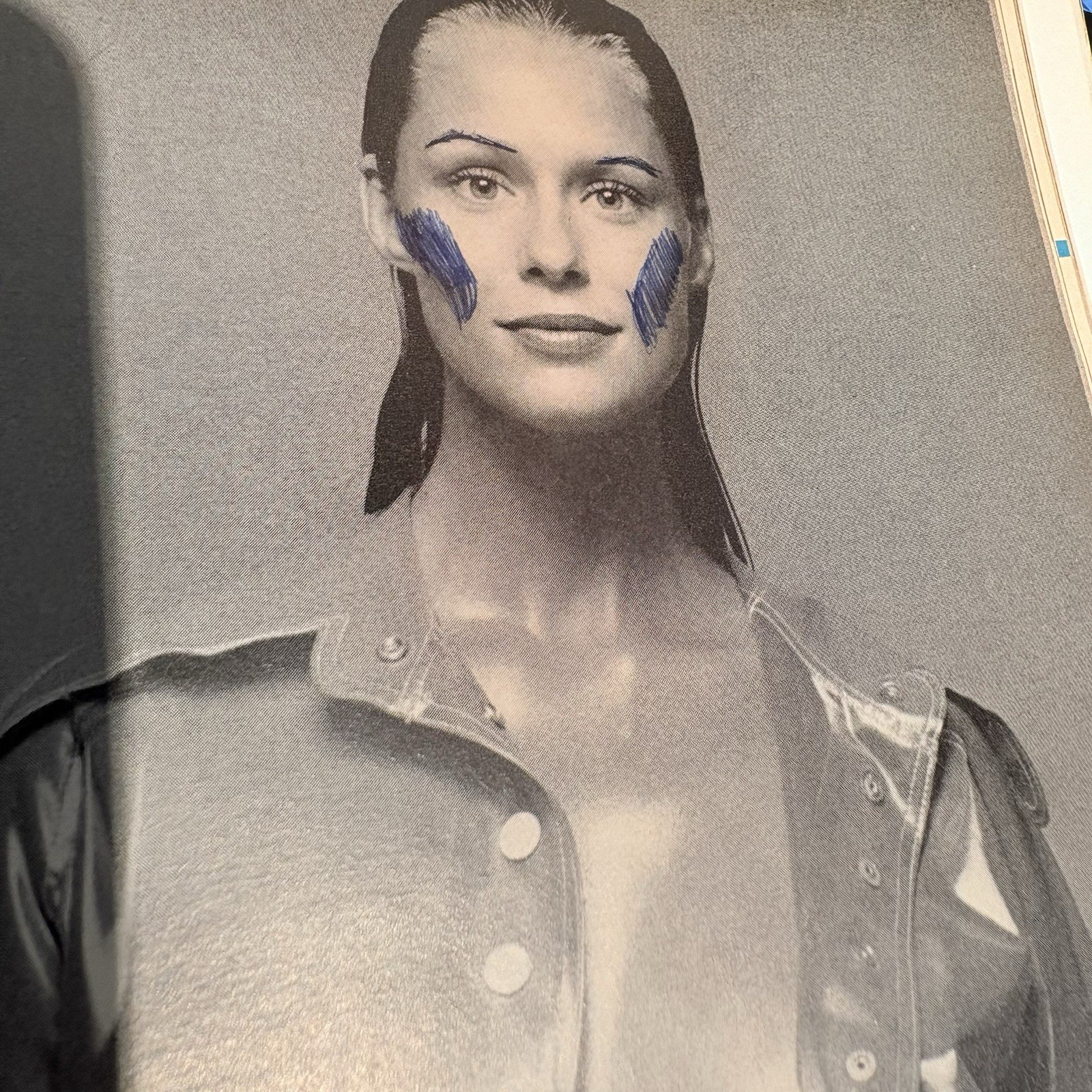 Vogue Magazine November 15, 1971 Patricia Dow Vintage 144 pages de la Renta