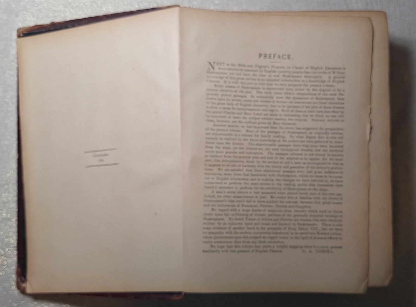 Antique Shakespeare Art Edition 1889 Decorative Debossed Gold Gilt Cover, Edges