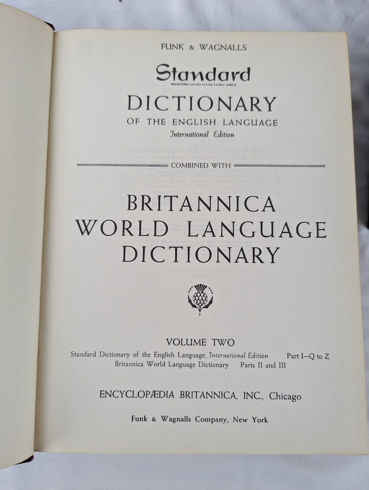 1964 Britannica World Language International Edition Funk Standard Dictionary