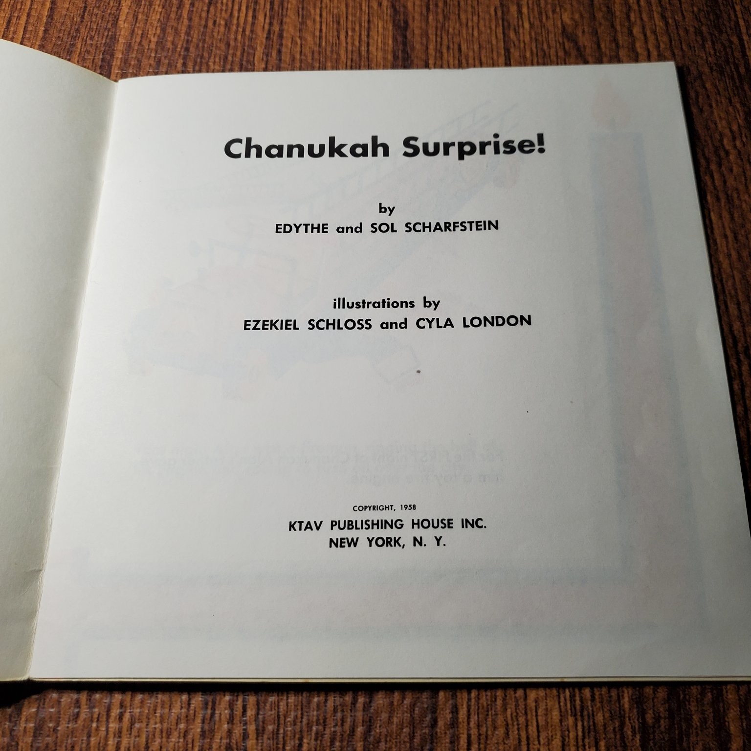 Chanukah Surprise Edythe and Sol Scharfstein 1958 Illustrated KTAV