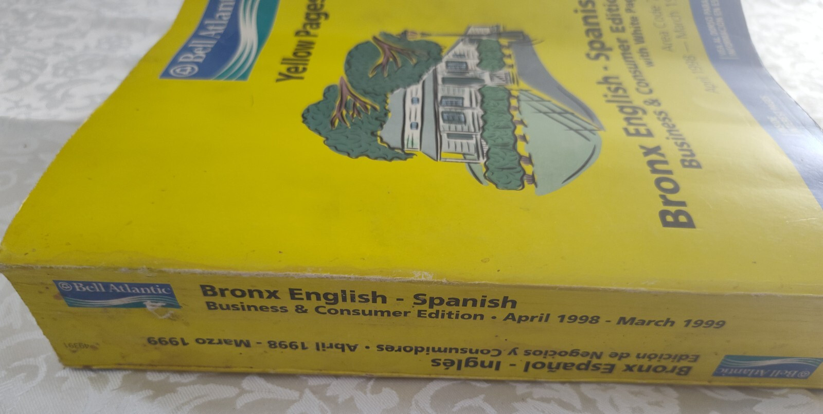 Bell Atlantic Yellow Pages NY Bronx English-Spanish Area Code 719