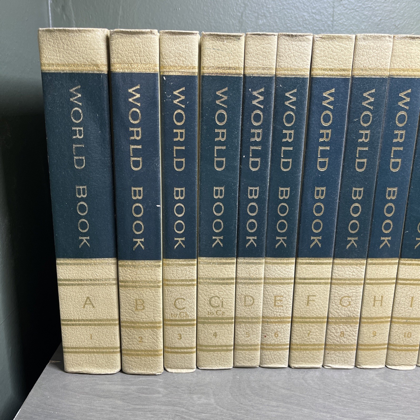 1970 📚THE WORLD BOOK ENCYCLOPEDIA Complete Set Volumes 1-20 A-Z CLEAN Vintage