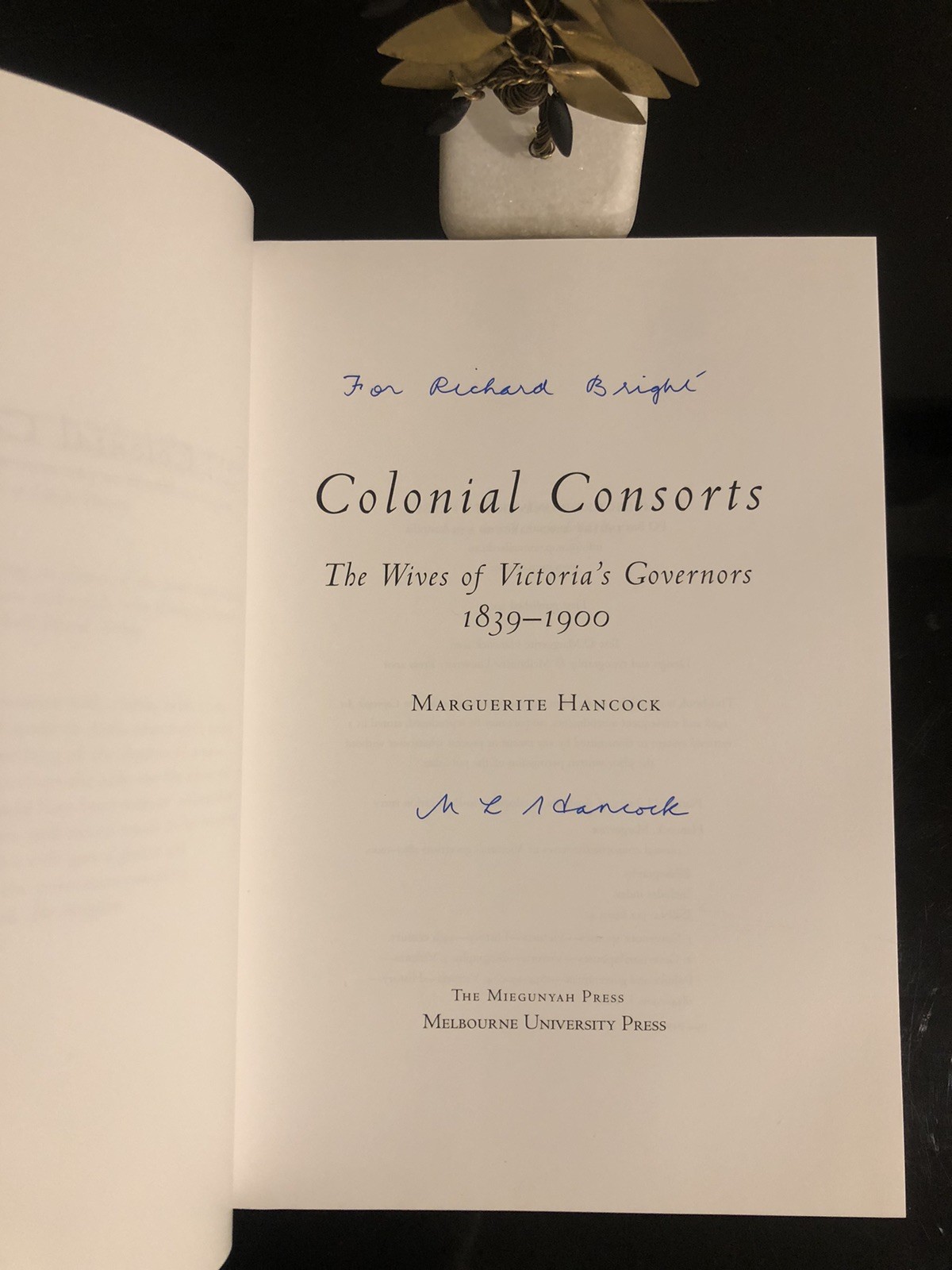 Signed Copy M.Hancock Colonial Consorts Lim.Ed. 37/1250 MUP 2001 HC DJ LN 🇦🇺