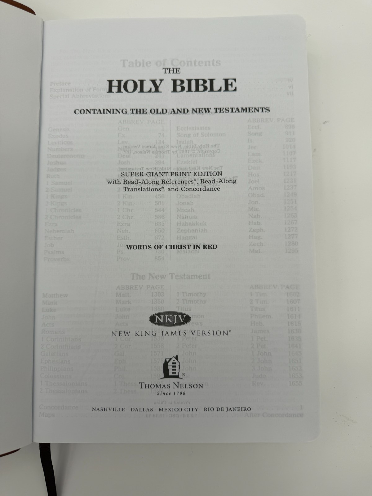Super Giant Print New King James Version Bible Words in Red Brown Cover