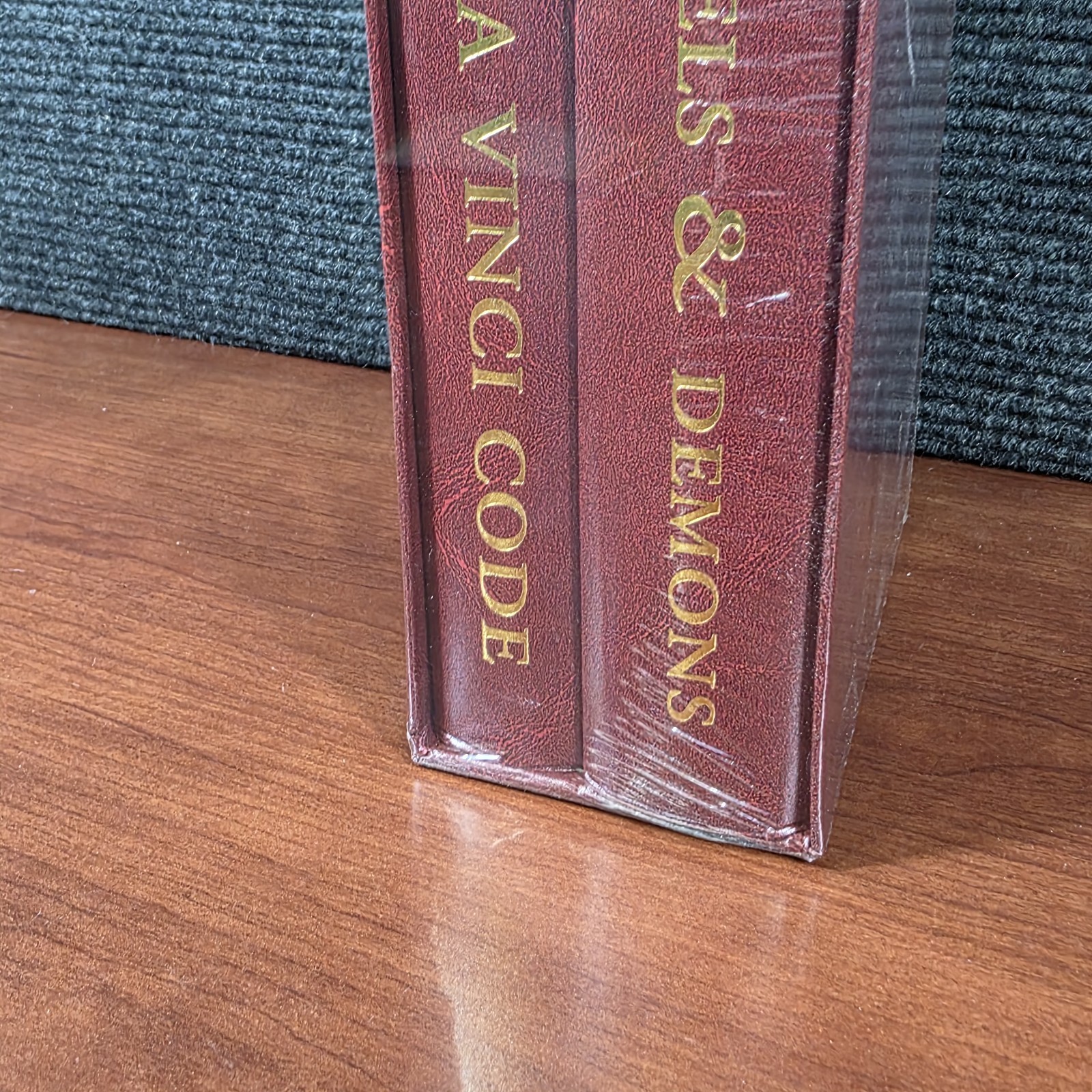 New Dan Brown The Da Vinci Code Angels & Demons Hardcover Slipcase Atria Book