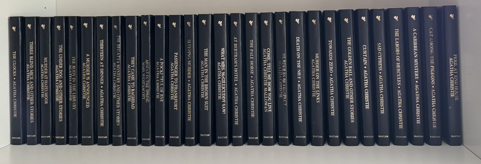 Near Complete Set AGATHA CHRISTIE Bantam Leather Leatherette Lot 81