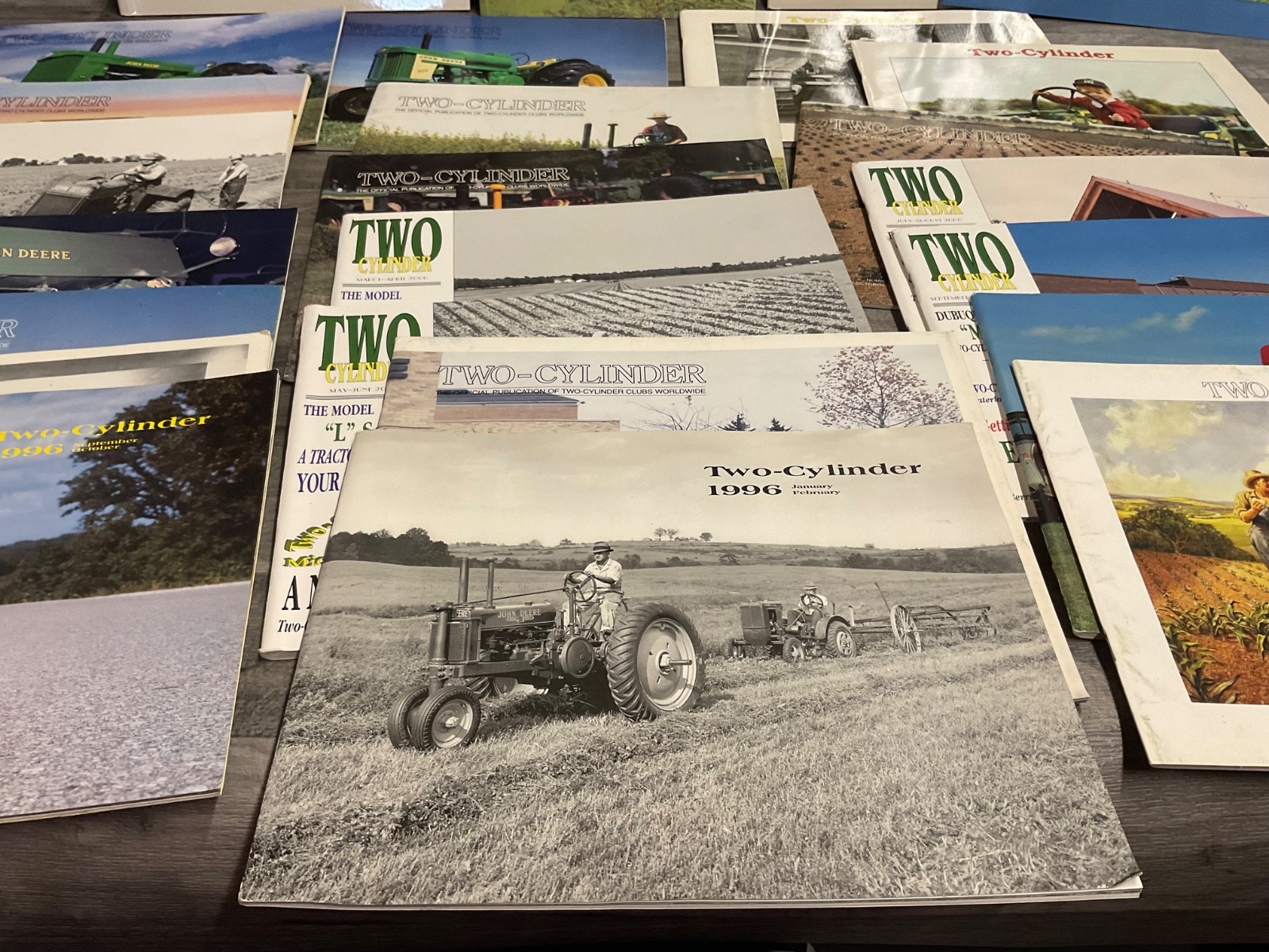 Two-Cylinder Magazine John Deere Tractor Multi Year Lot 25 Total Vintage