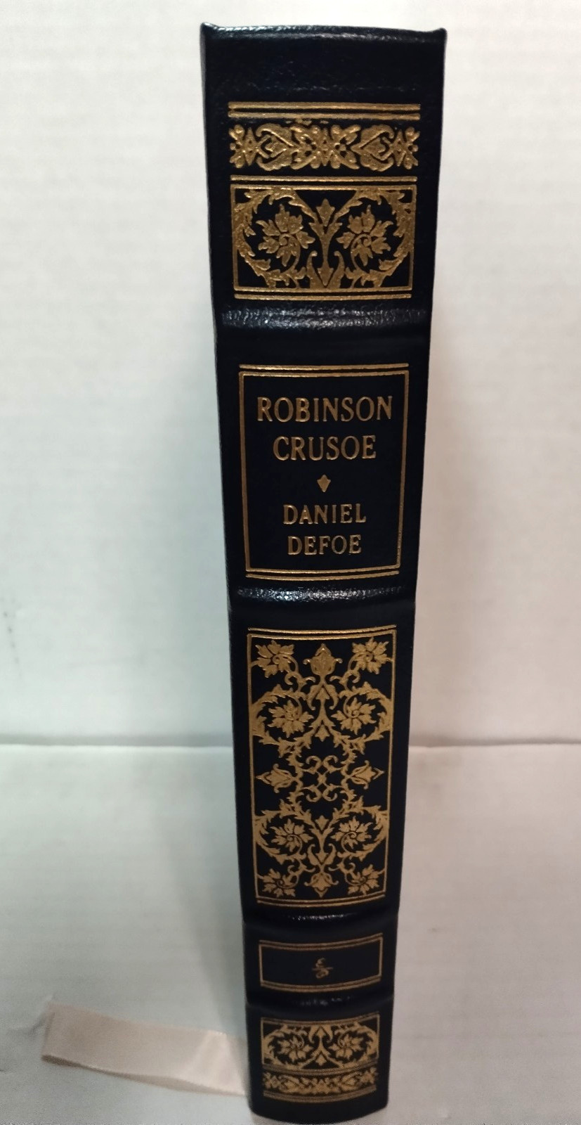 EASTON PRESS: Robinson Crusoe by Daniel Defoe