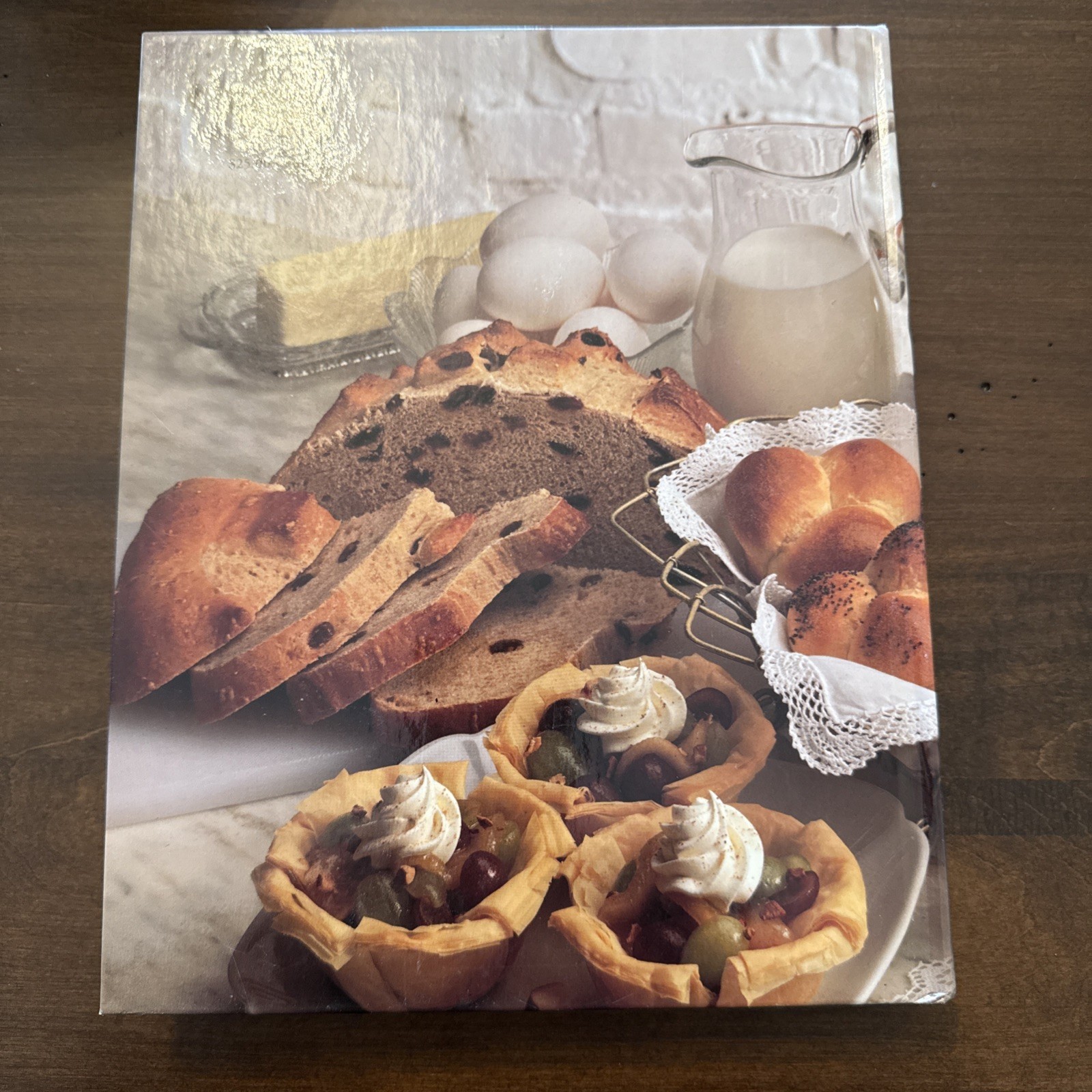 Complete Book of Baking Pillsbury Cookbook 1993 Hardcover 512 Pages Of Recipes