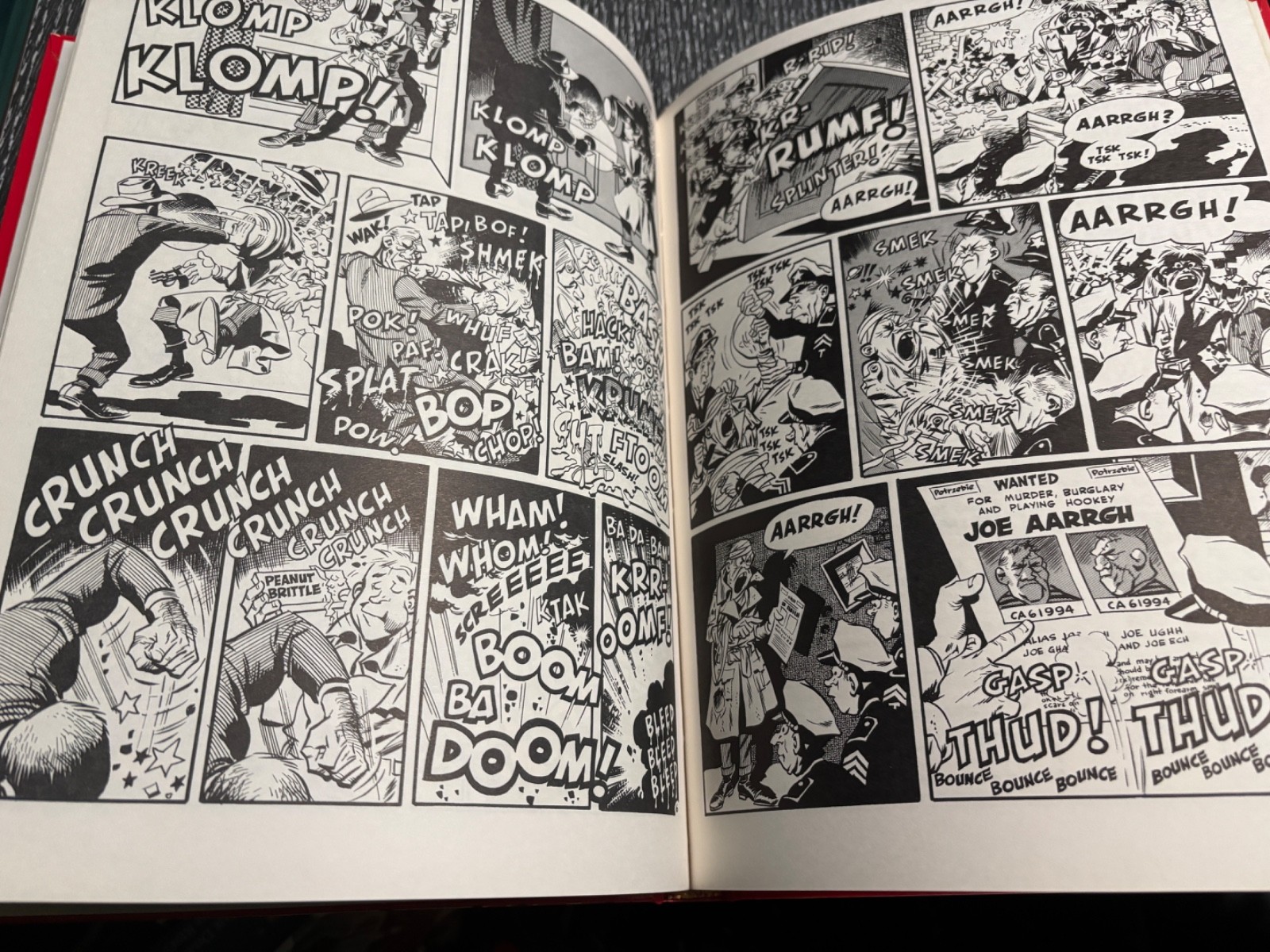EC Library Mad Magazine Comic Volume 4 in B&W and Slipcase Box