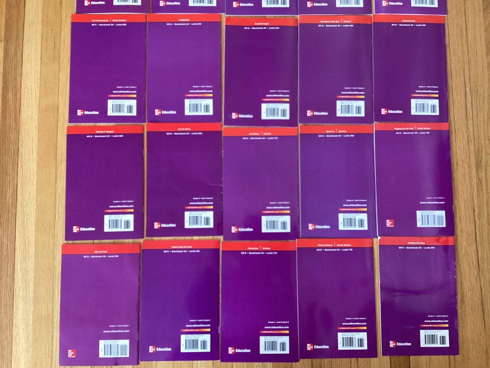 MCGRAW HILL WONDERS LEVELED READERS / GRADE 4 / ELL / 30 BOOKS