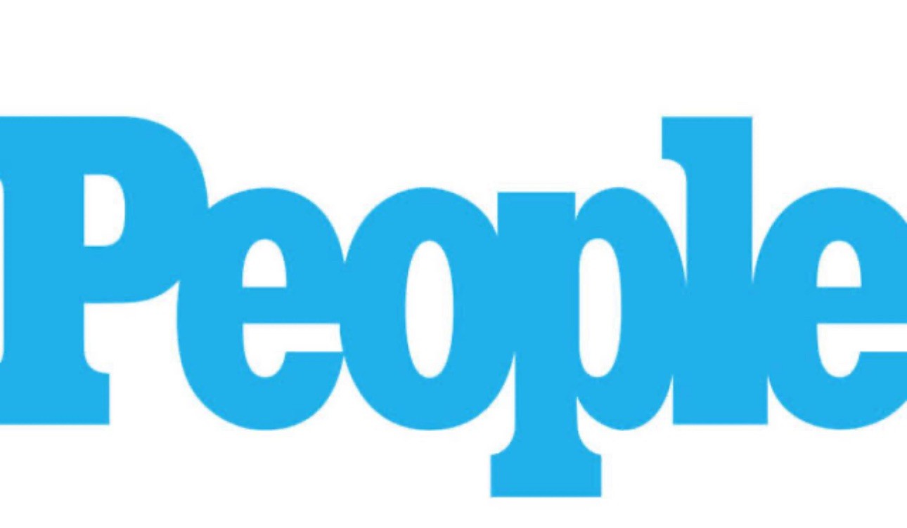 People Magazine subscription (12 issues)