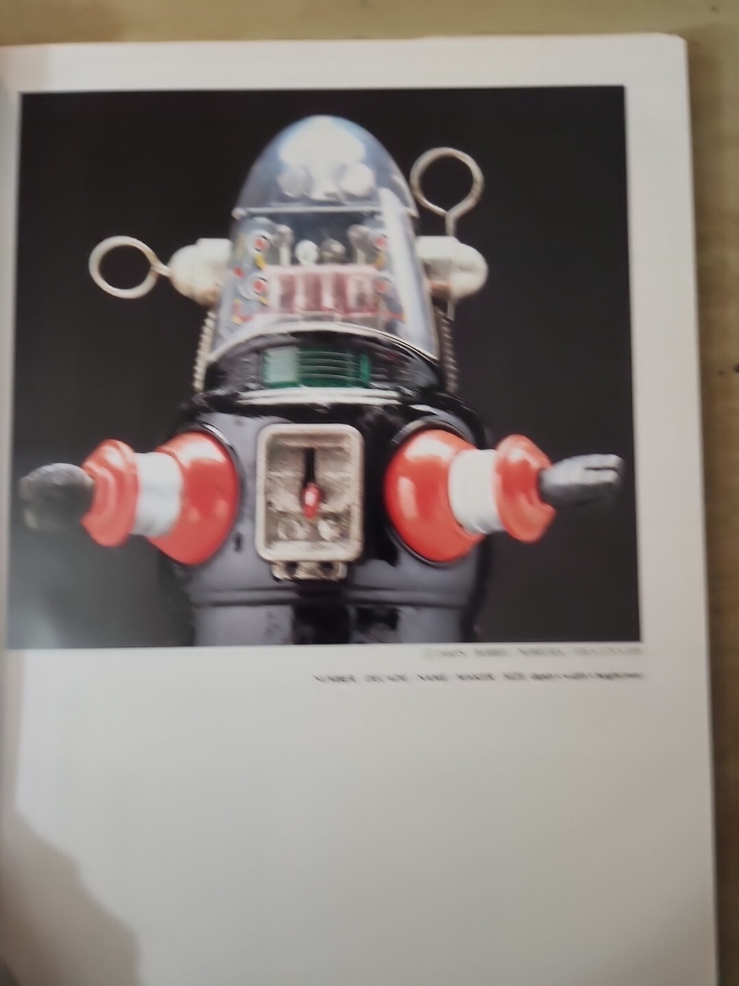 Teruhisa Kitahara / TIN TOY ROBOTS T Kitahara Collection Wonderland