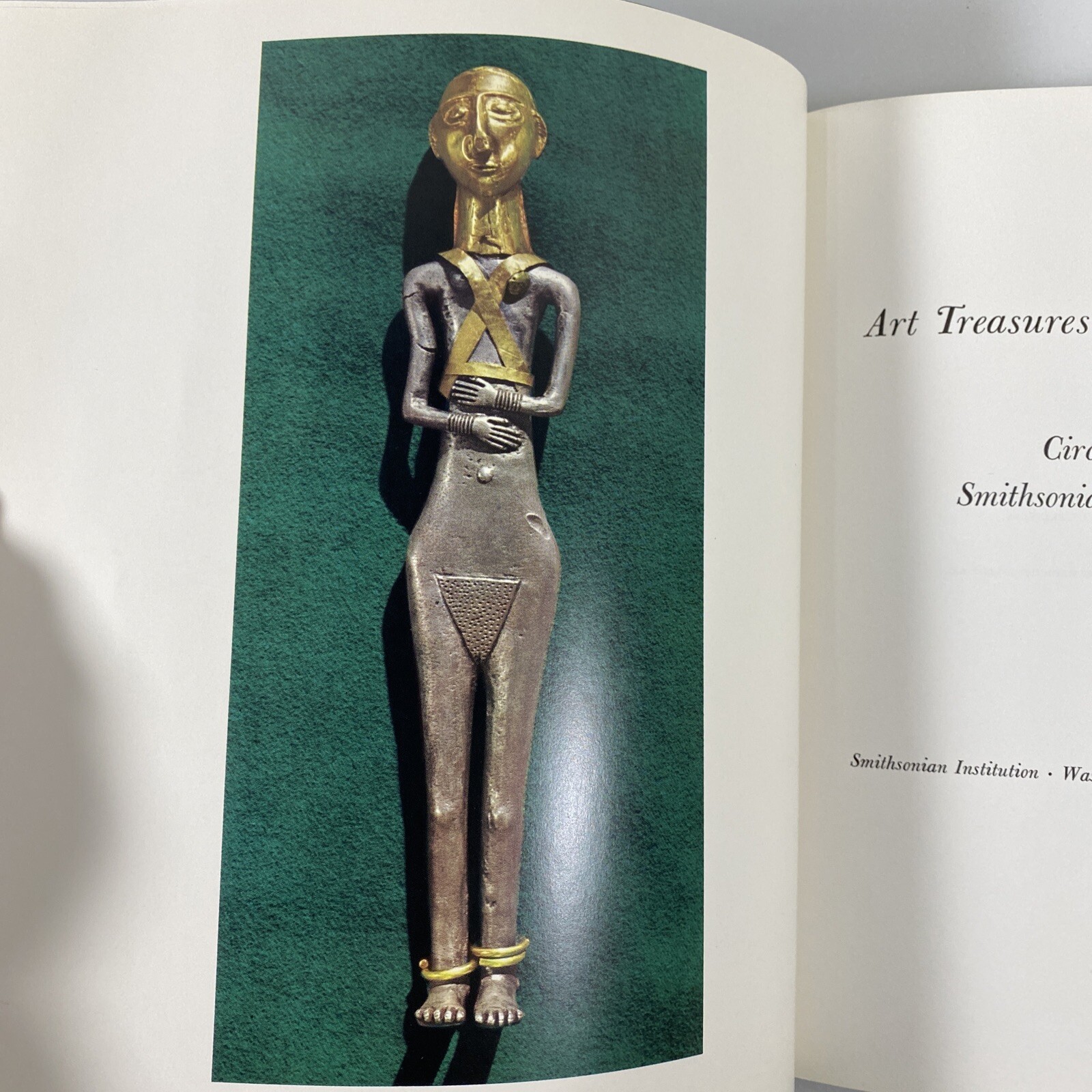 ART TREASURES OF TURKEY Circulated by the Smithsonian Institution 1966- 1968. PB