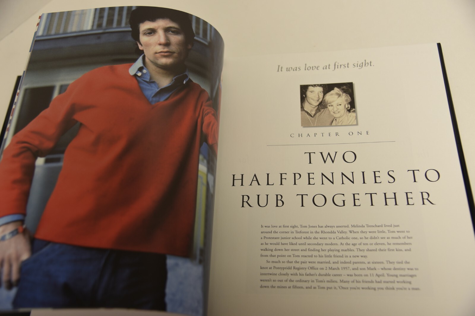 Tom Jones “A Life In Pictures” by Chris Roberts “New Book” 159 pages