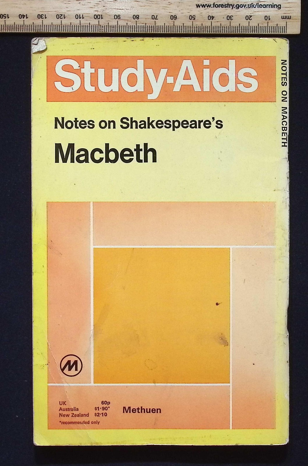 Study-Aids : Notes on Shakespeare’s Macbeth, 1976 Reprint Methuen Educational PB