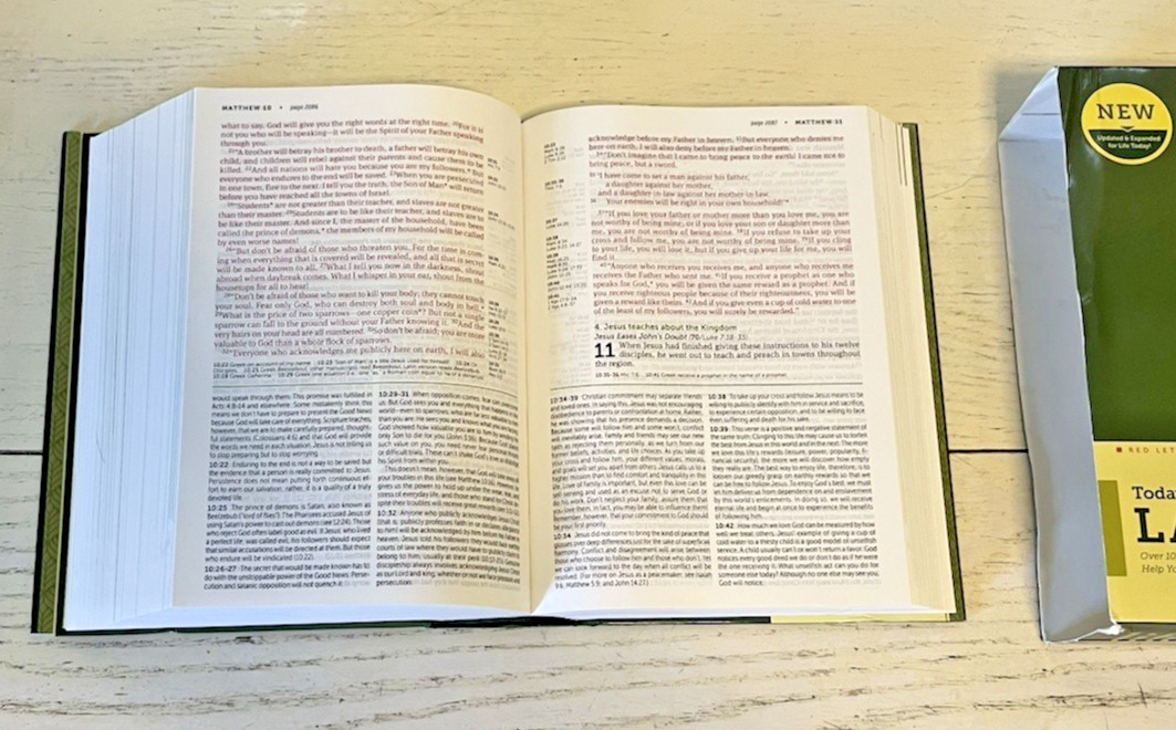 Life Application Study Bible NLT New Living + Slipcase Large Print 2020 3rd ED