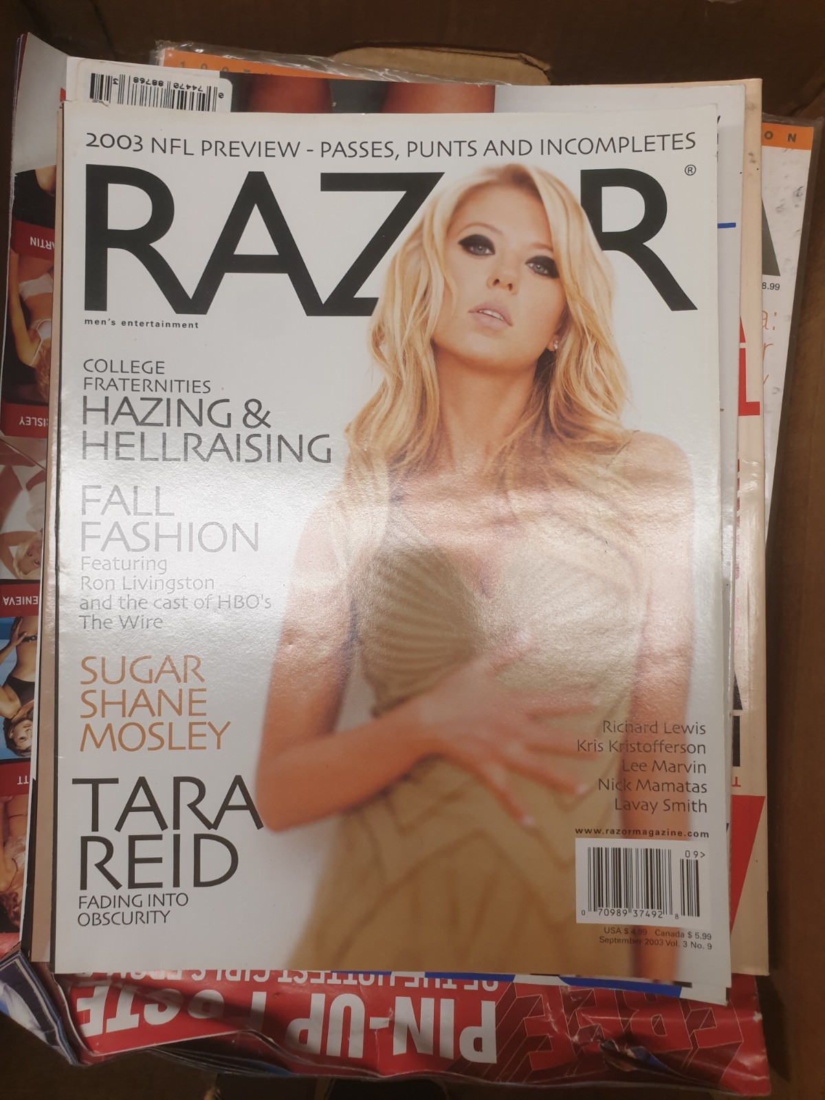 Lot of 8 – Vintage Early 2000’s Razor Style & Substance Men’s Magazine 2002-2005