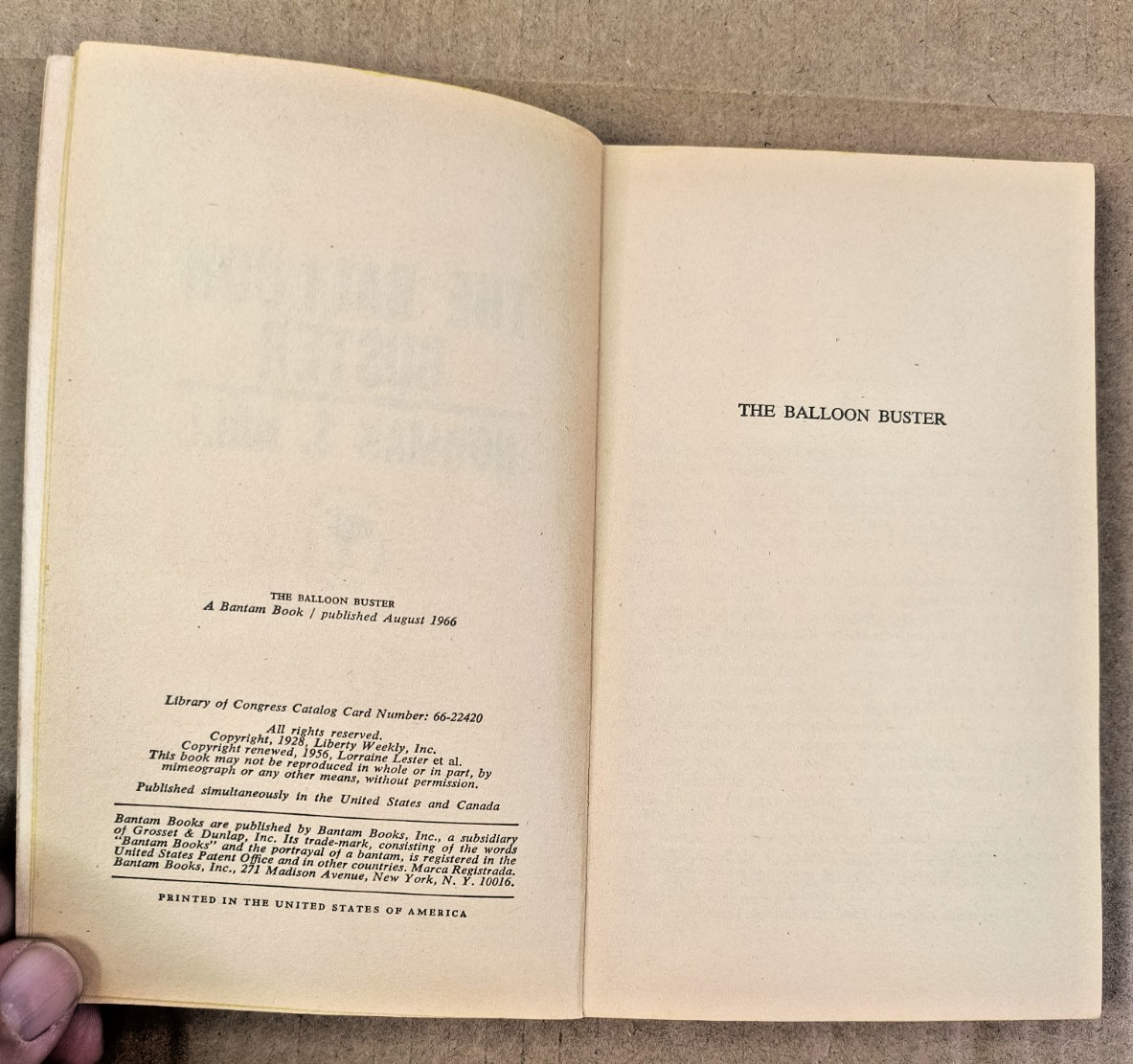 Norman S. Hall, The Balloon Buster, Paperback 1966