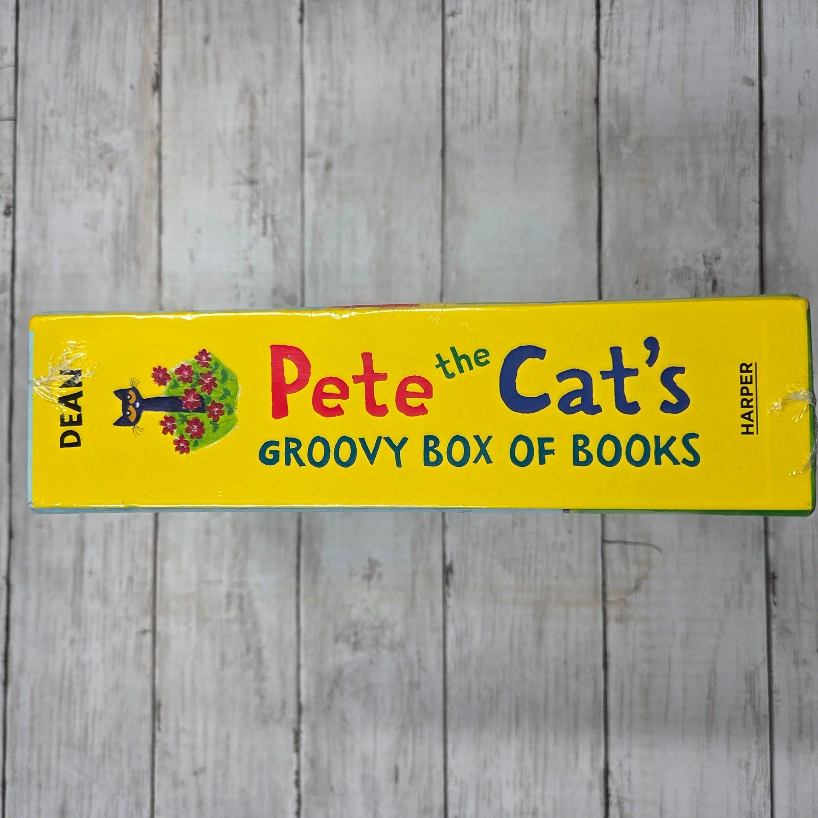 Pete the Cat Groovy Box of Books James Dean 6 Book Set with Poster 9780062641052
