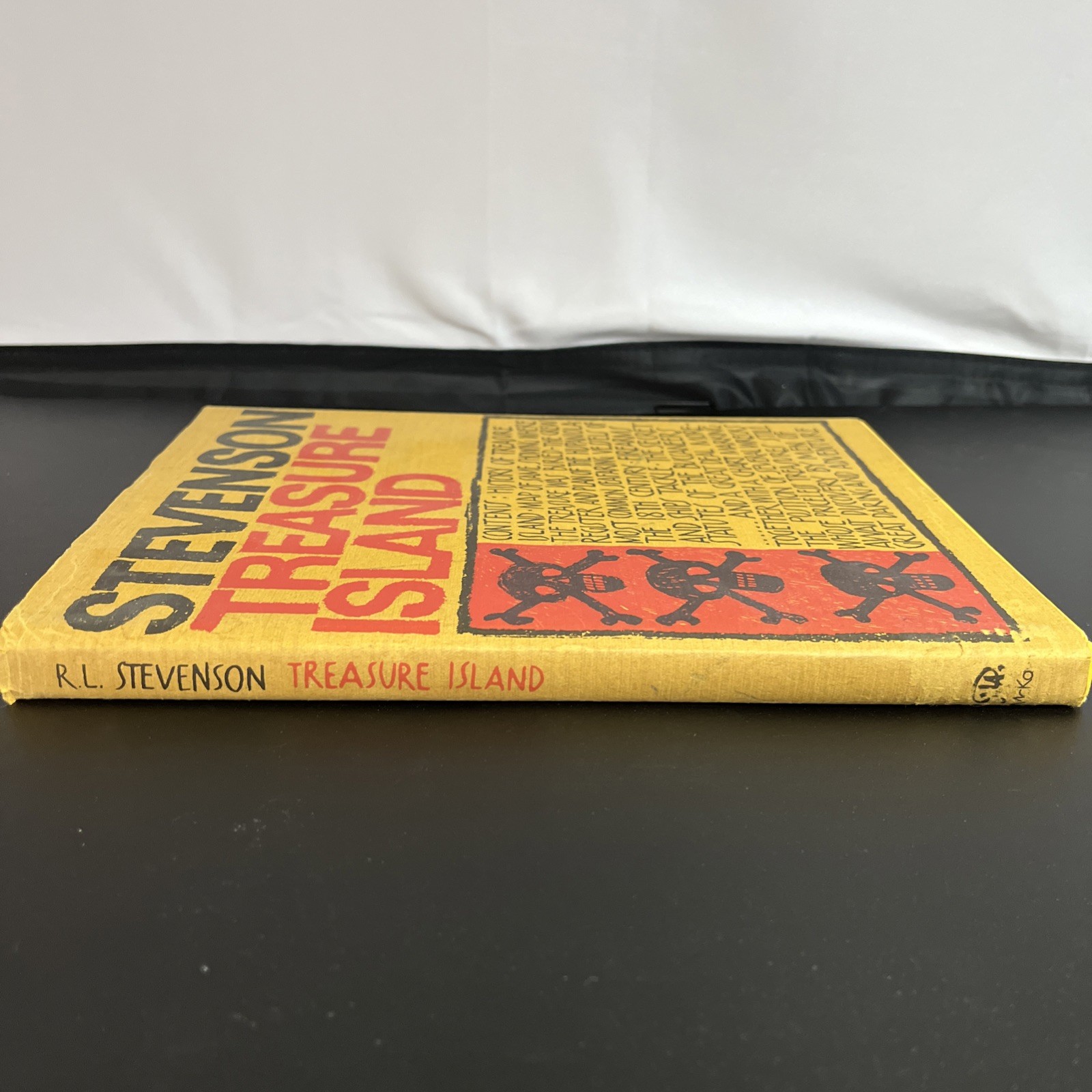 Treasure Island ☠︎©1964 David McKay Company, Inc. NY Printed in Great Britain
