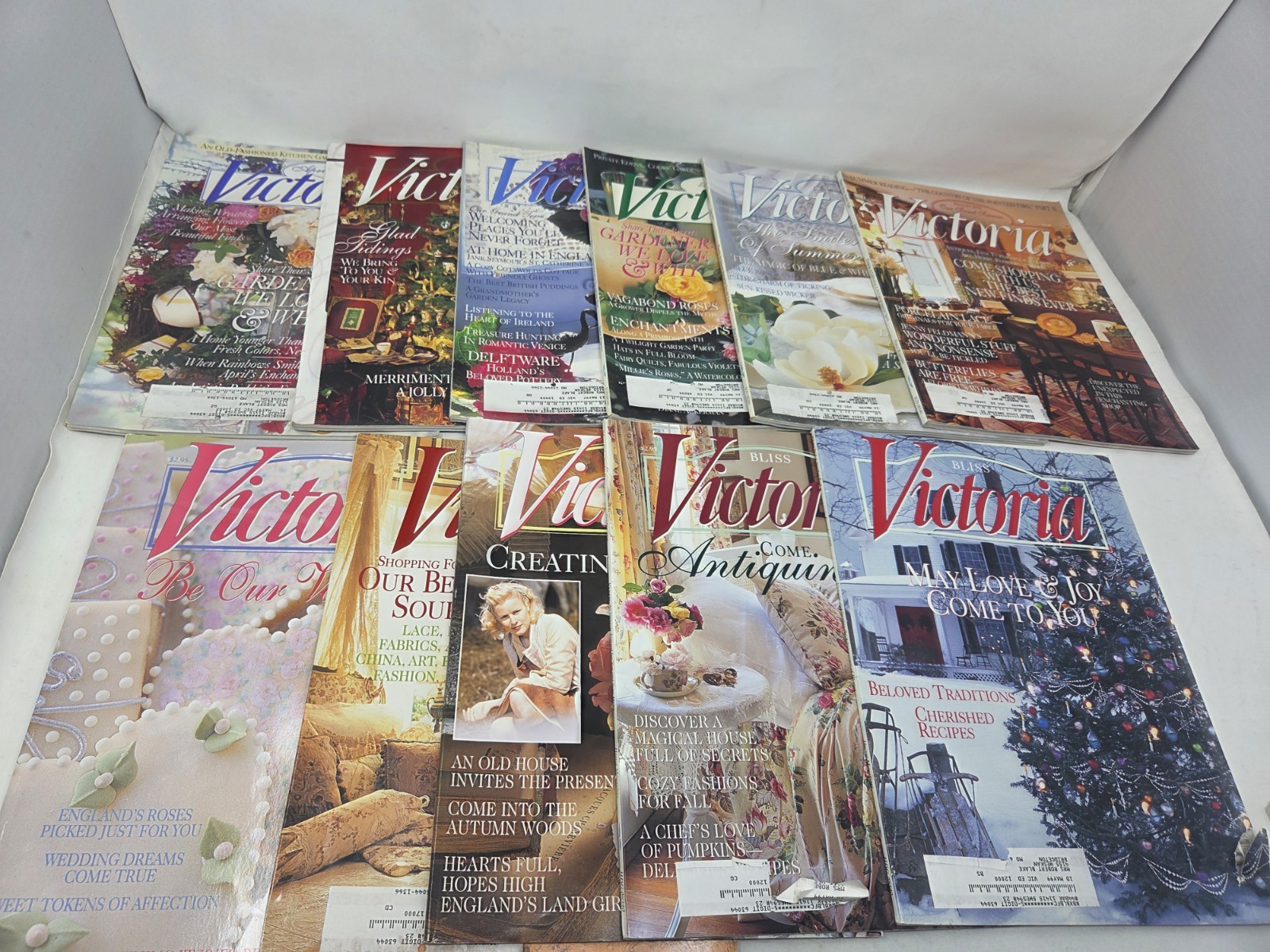 Mixed Lot of 11 Victoria Magazine (1996-1998) Lot 3