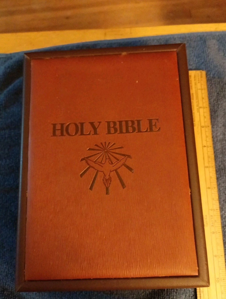Vtg Bible Contained in Wood & Leather Box The HOLY BIBLE Dove of Peace KJV 2014