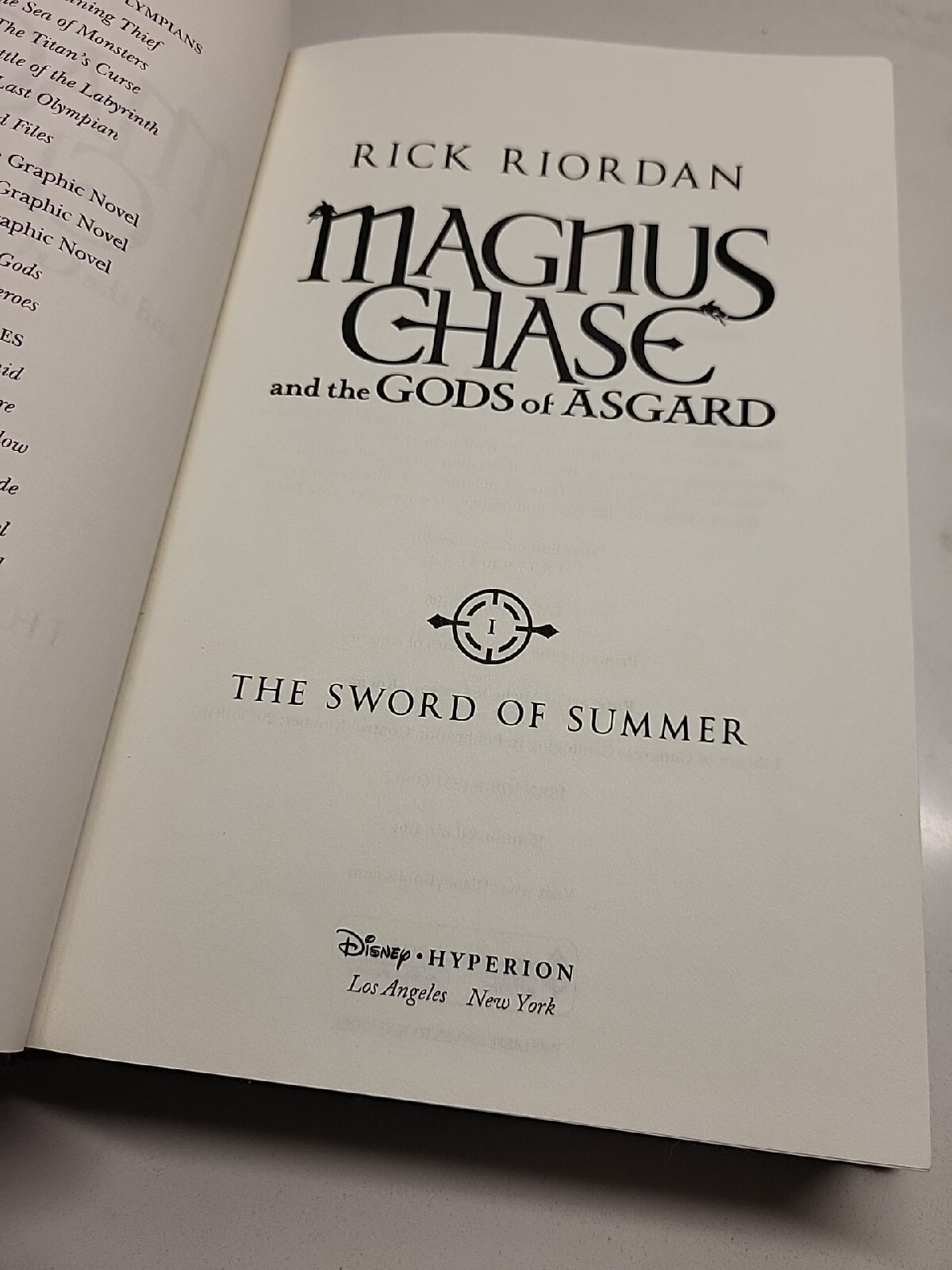 Magnus Chase and the Gods of Asgard – Harry Potter Book