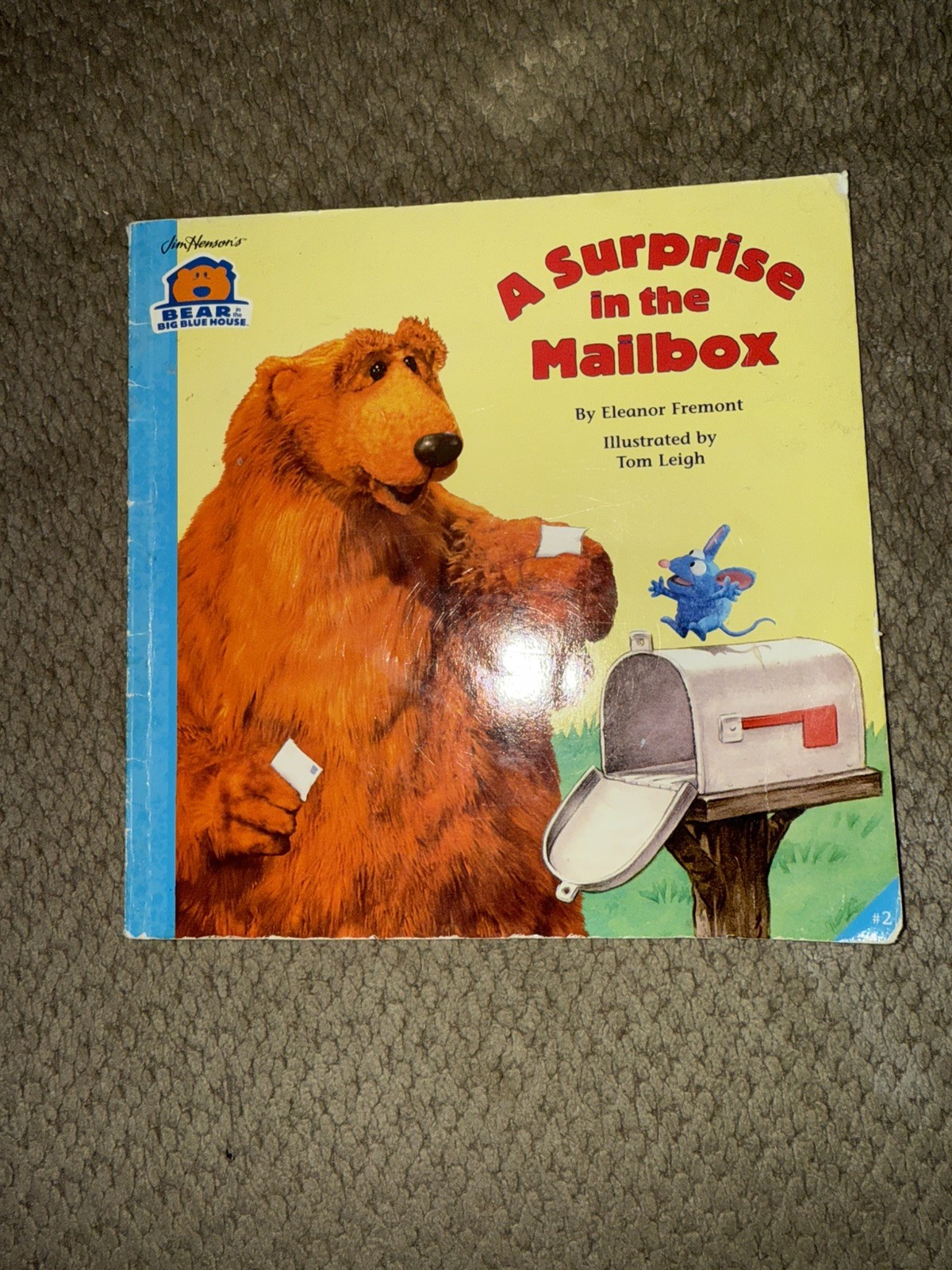Bear In The Big Blue House Book A Surprise In The Mailbox 1999 EB10