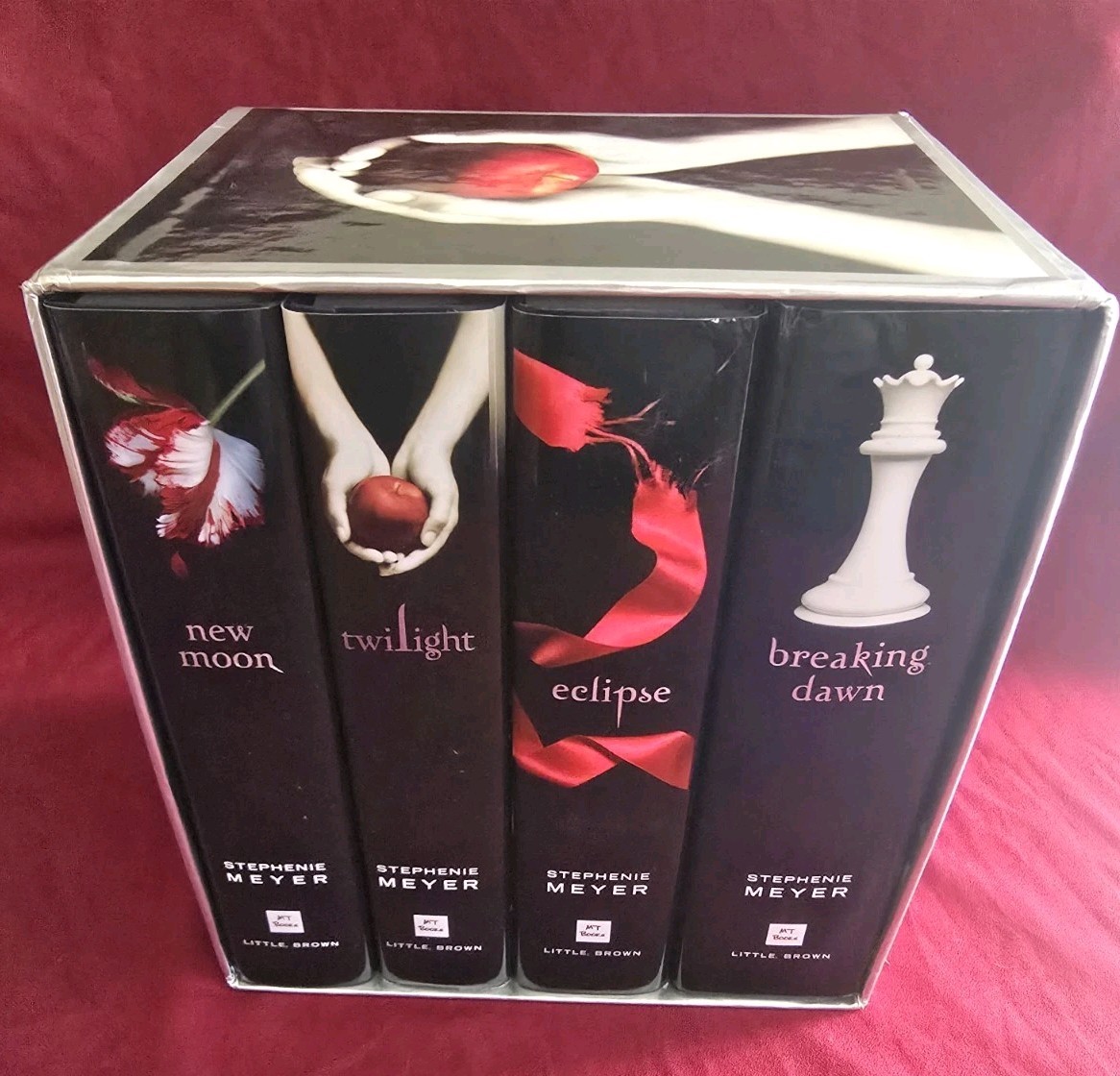 The Twilight Saga Ser.: The Twilight Saga Complete Collection by Stephenie Meyer