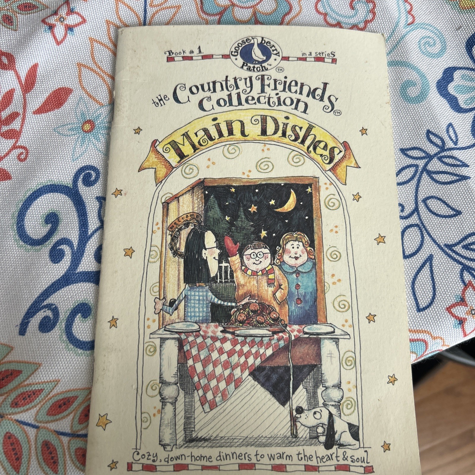 GOOSEBERRY PATCH-COUNTRY FRIENDS COLLECTION-MAIN DISHES-BOOK #1-COPYRIGHT 1996