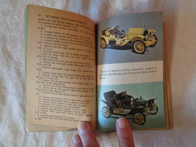 1961 Aurora Complete Book of Plastic Model Kits – Dell 1st Edition
