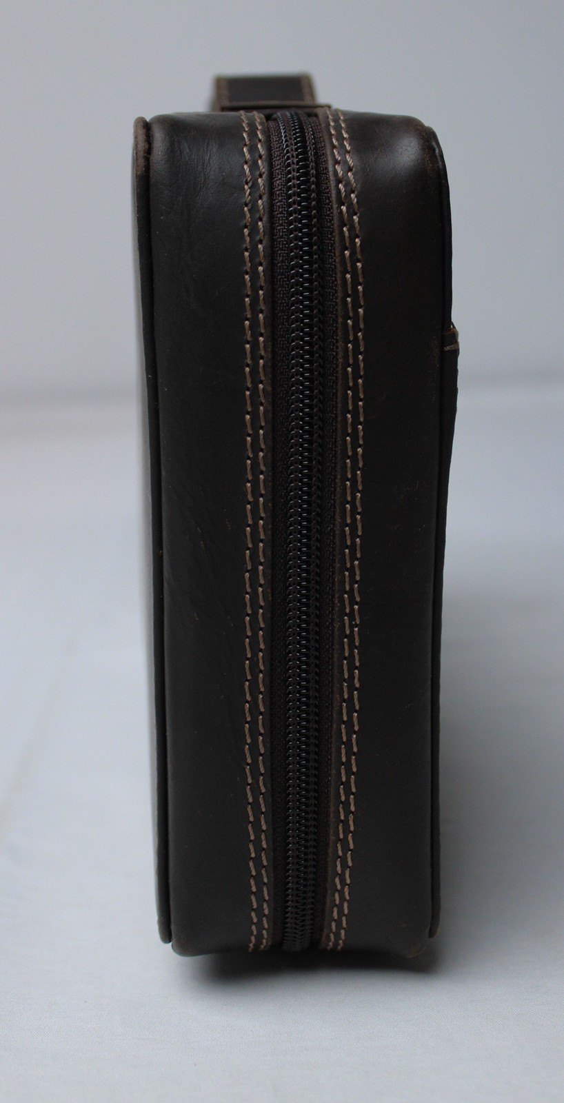 Hunter & Scribe Unisex Solid Buffalo Leather Bible Cover NC3 Dark Brown Large