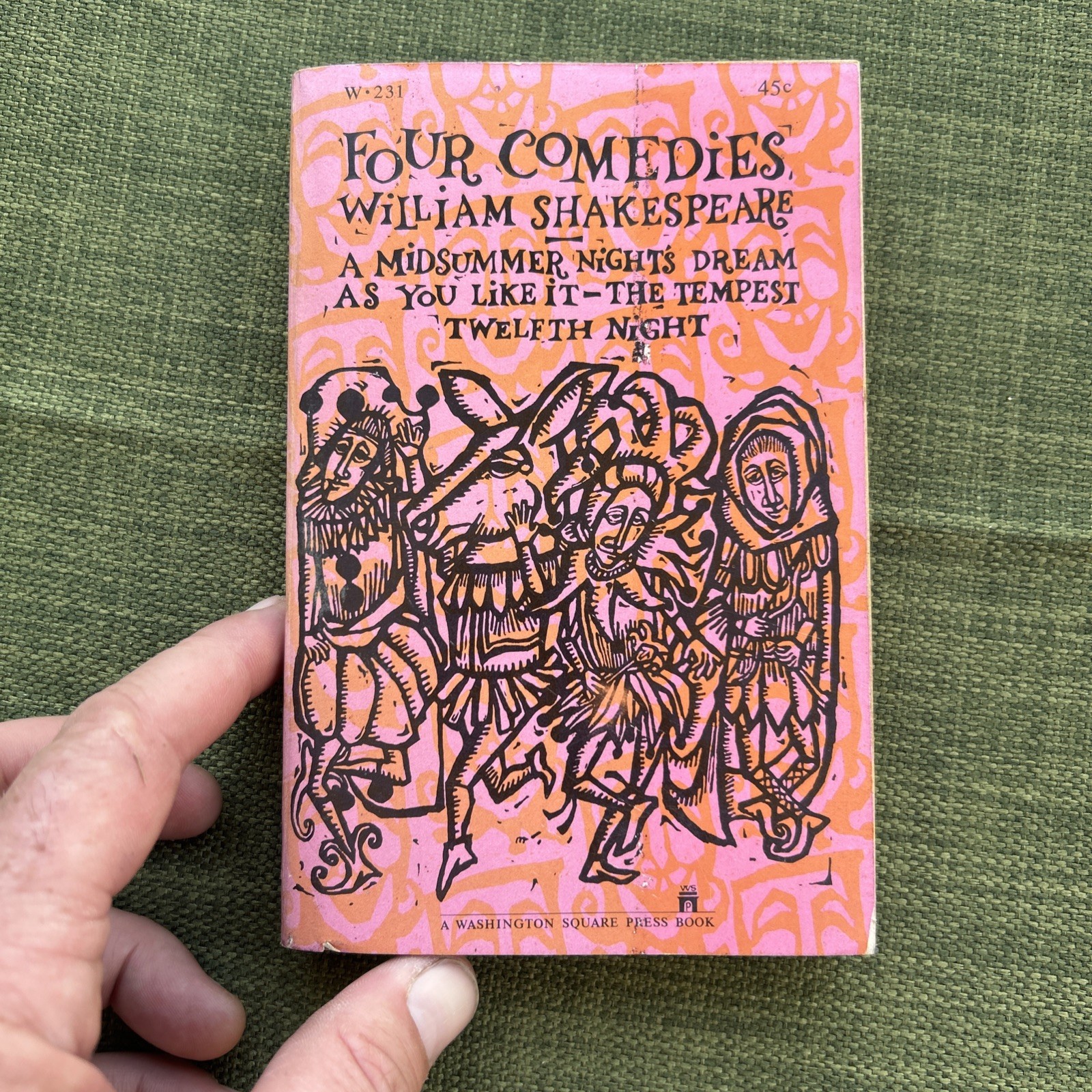 Four Comedies William Shakespeare published by Washington Square Press 1964 VG