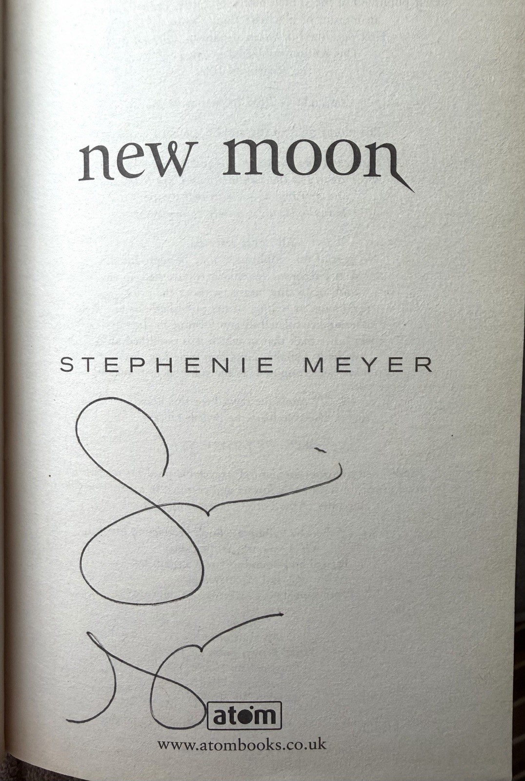 New moon Signed by Stephenie Meyers
